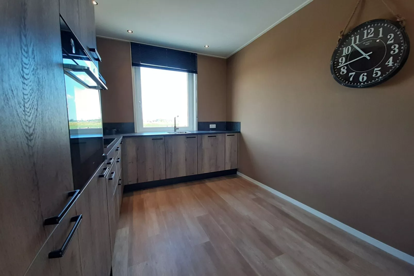 Friese Villa 3 in Leons-Kitchen