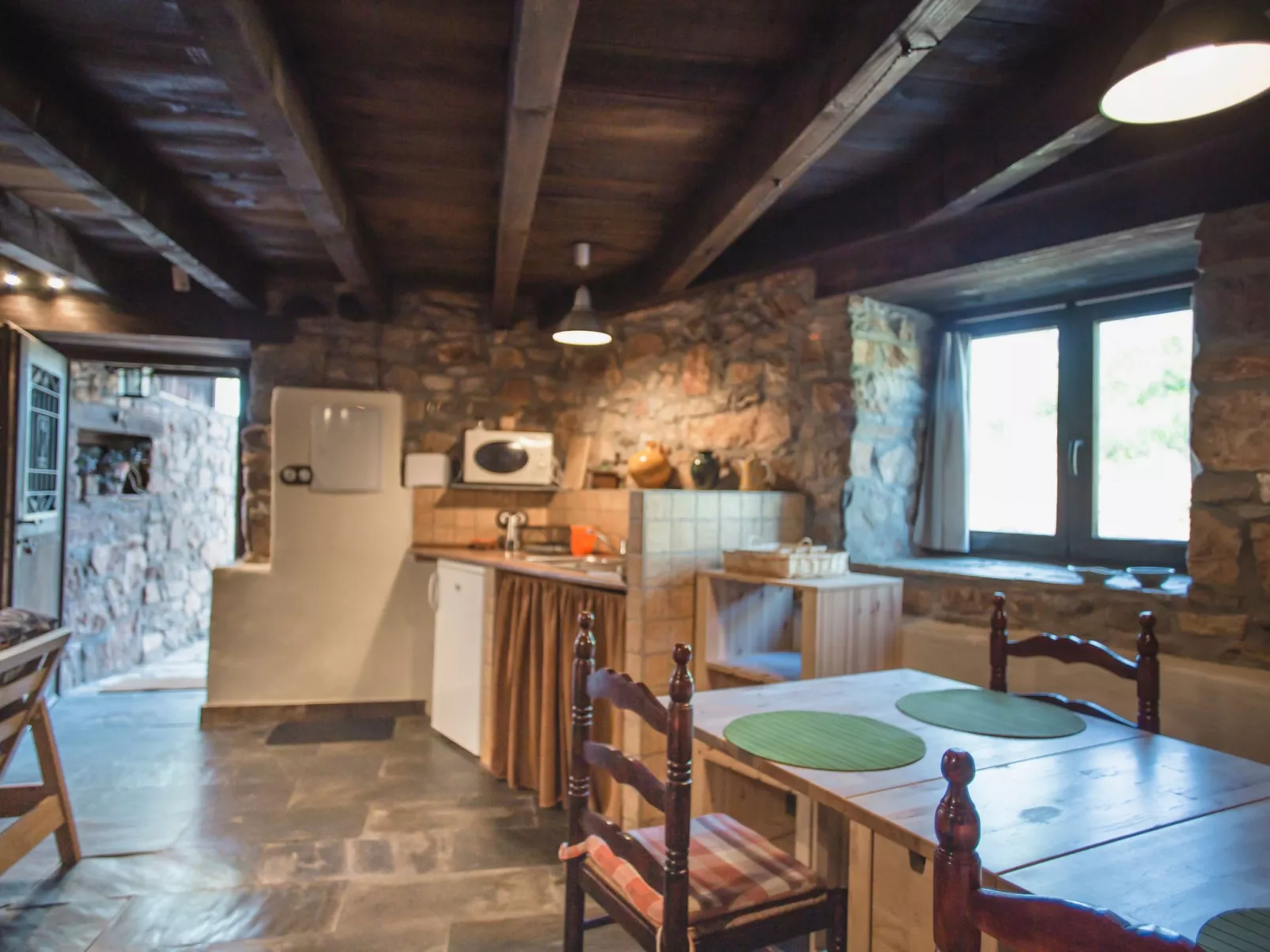 Rural Médulas Haus 1. für 4 PAX belegt. - Drinnen