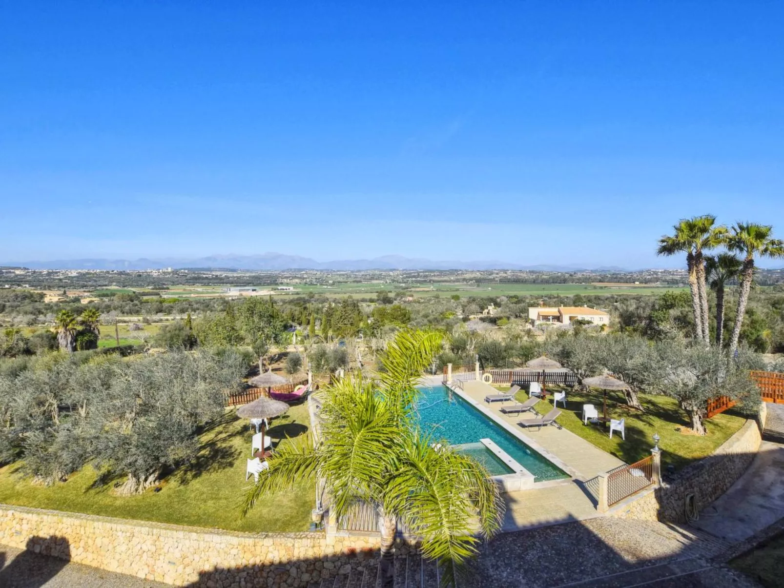 Wunderschönes Ferienhaus in Ariany mit Privatem Pool - Outside