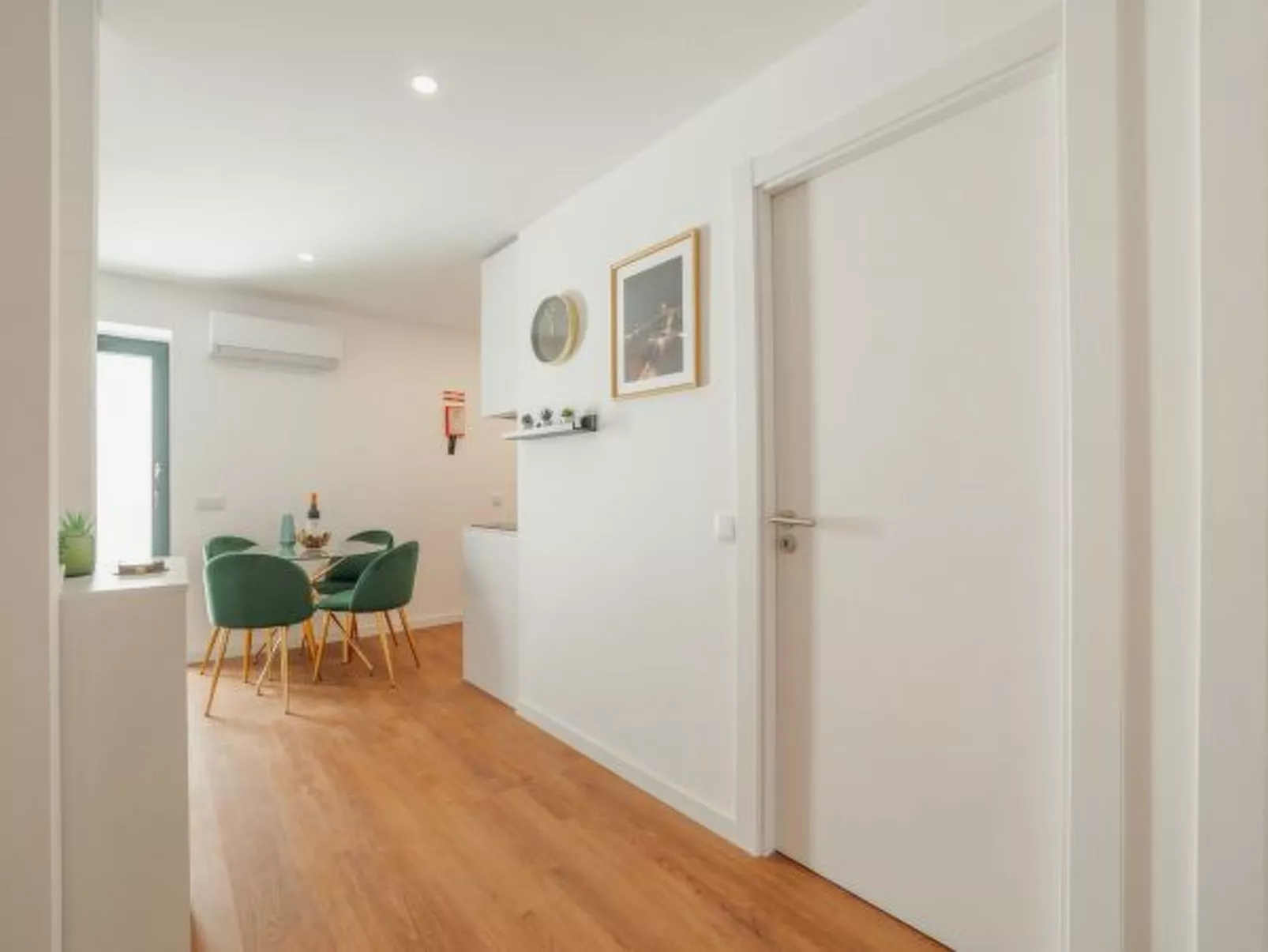 LAPA STYLISH APARTMENT B WITH TERRACE by VACATIONY - Drinnen