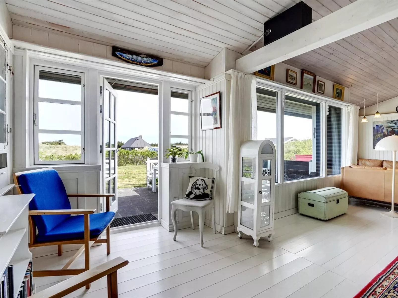 "Katri" - 500m from the sea - Inside