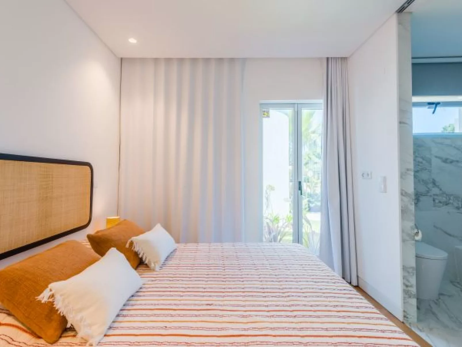 Lakes 24 at Praia da Falesia Vilamoura - Inside