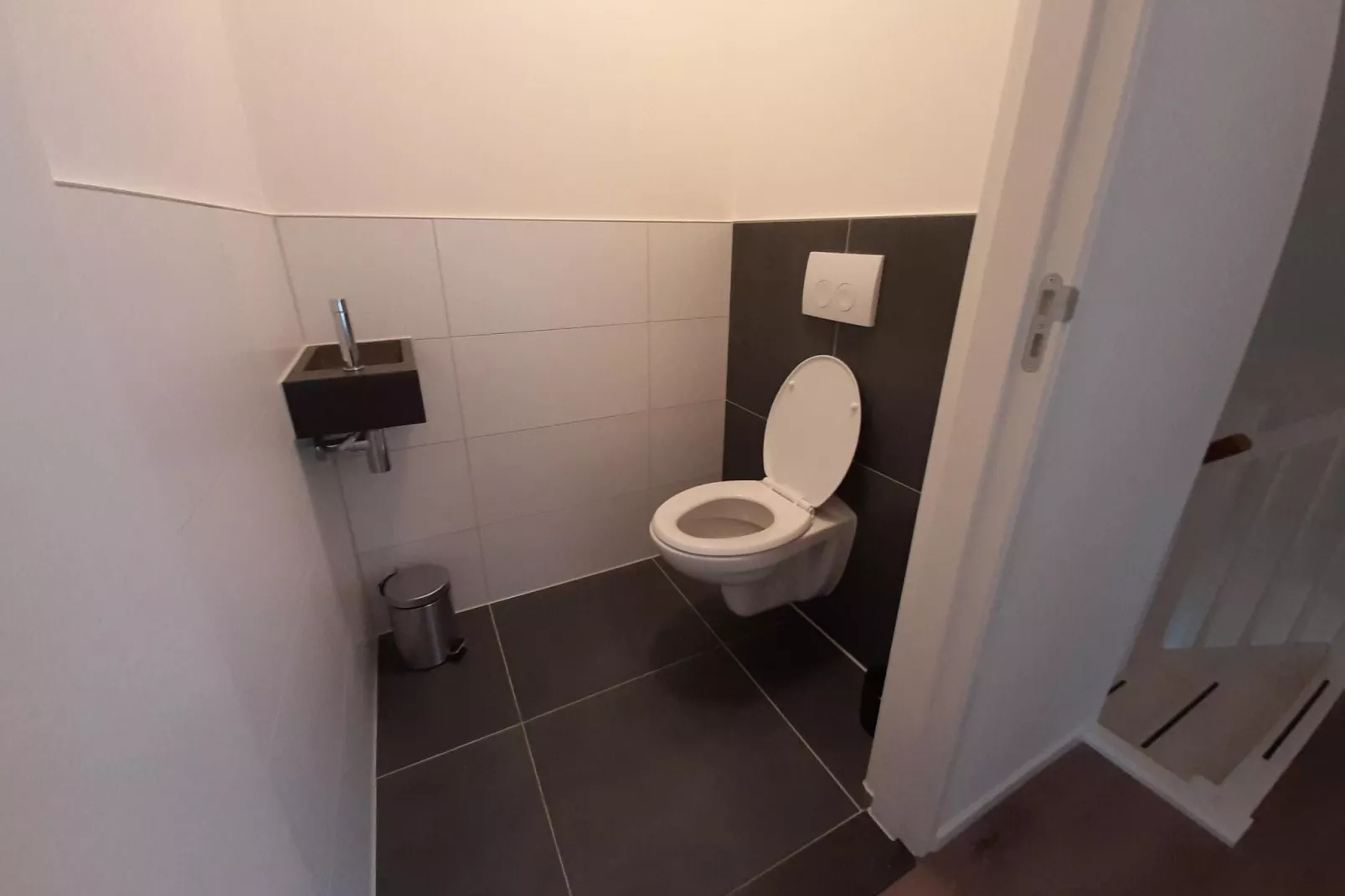 Friese Villa 4 in Leons-Bathroom