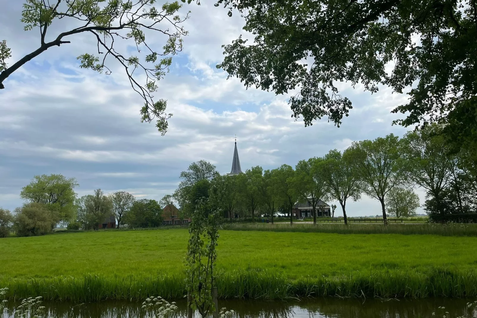 Friese Villa 4 in Leons-View summer