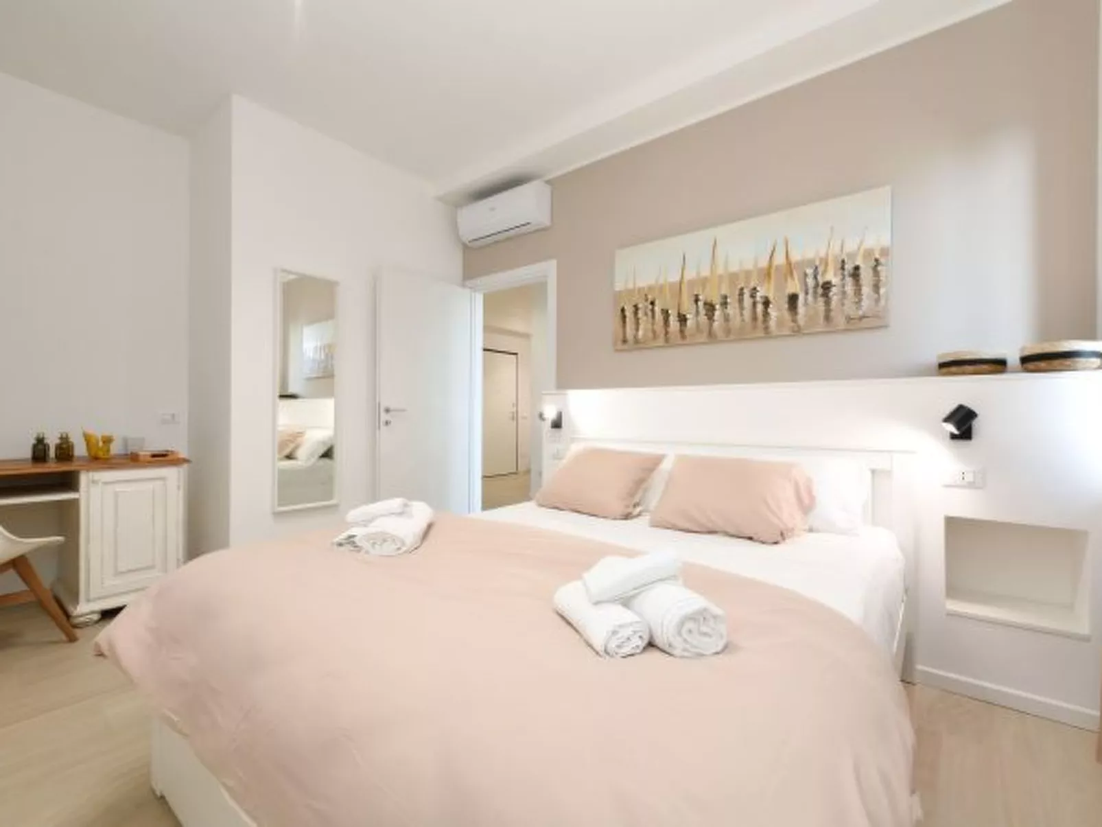 DesenzanoLoft Elegance - Image-tags.info