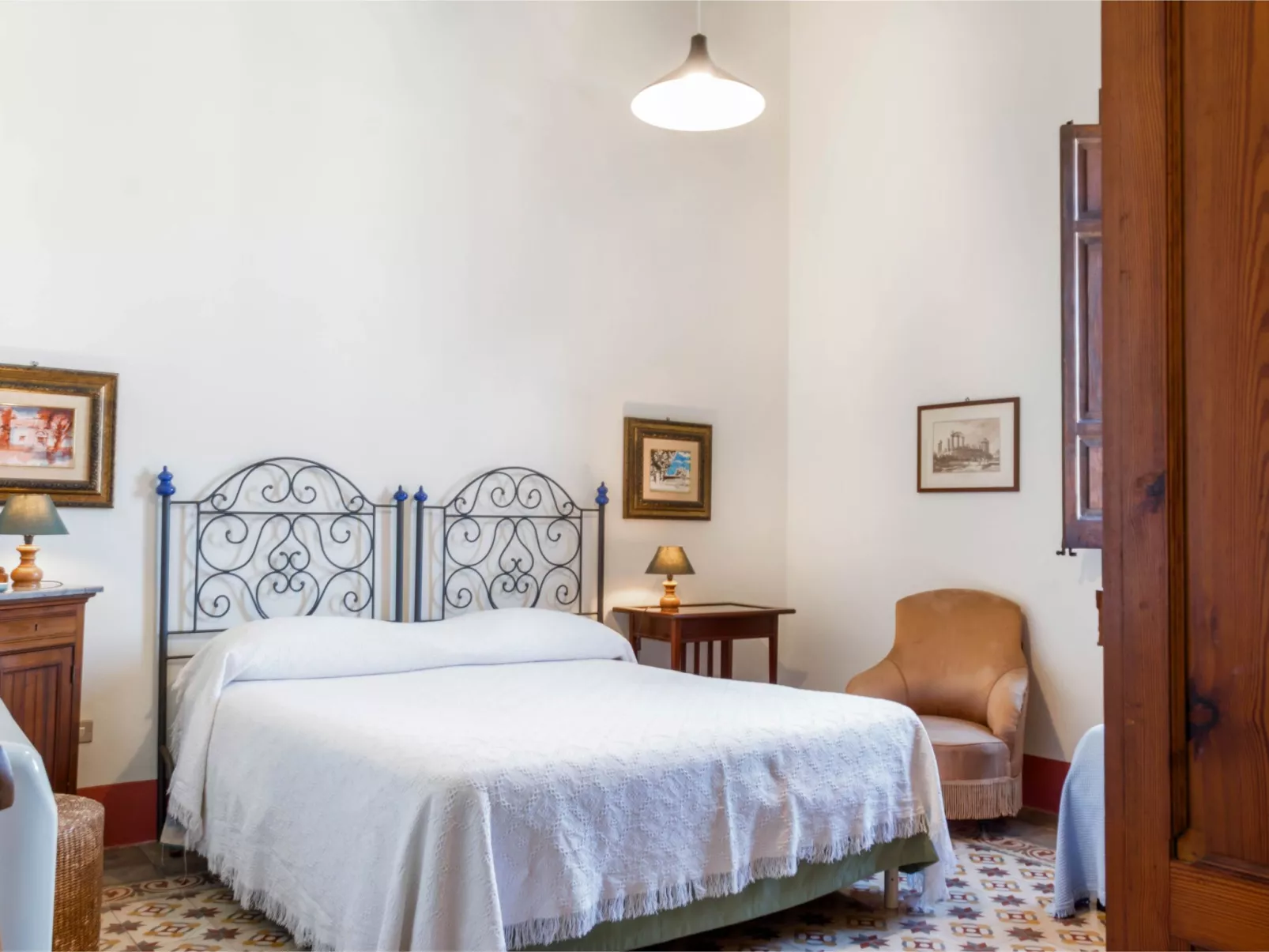 Anwesen mit Privatparkplatz - Image-tags.info