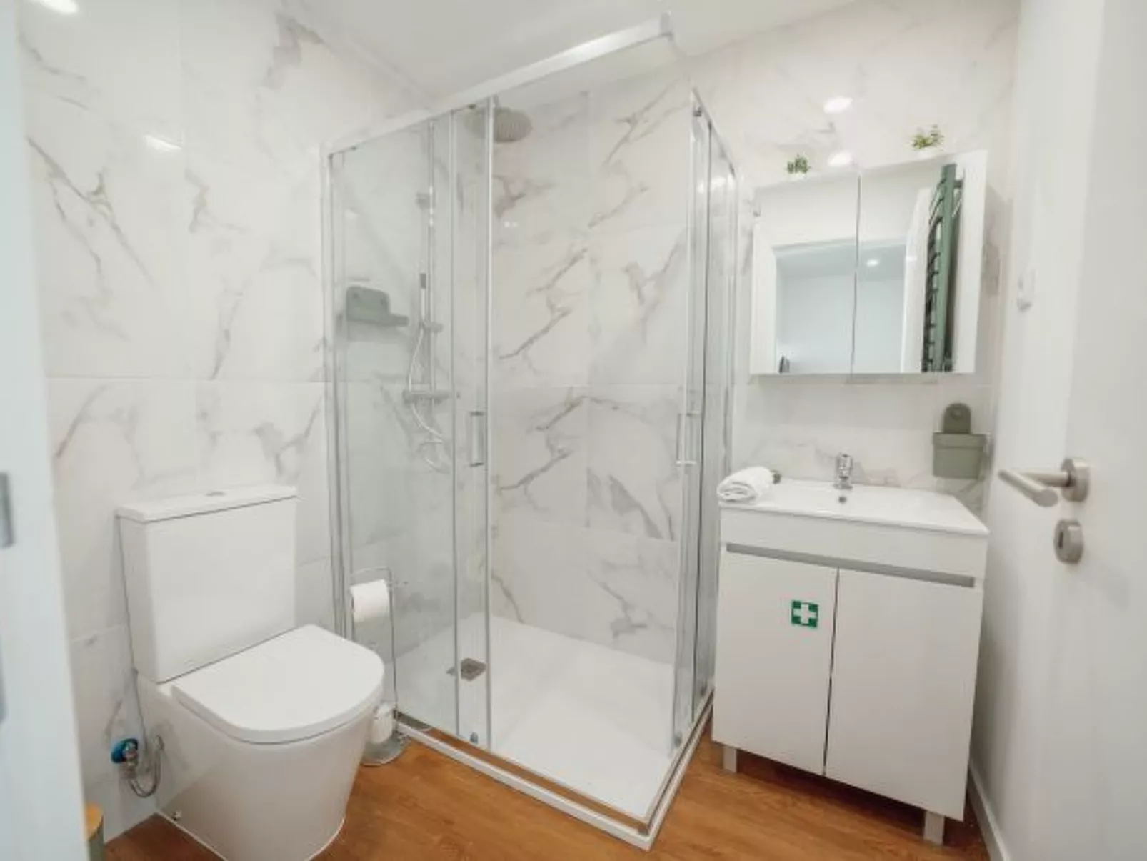 LAPA STYLISH APARTMENT B WITH TERRACE by VACATIONY - Drinnen