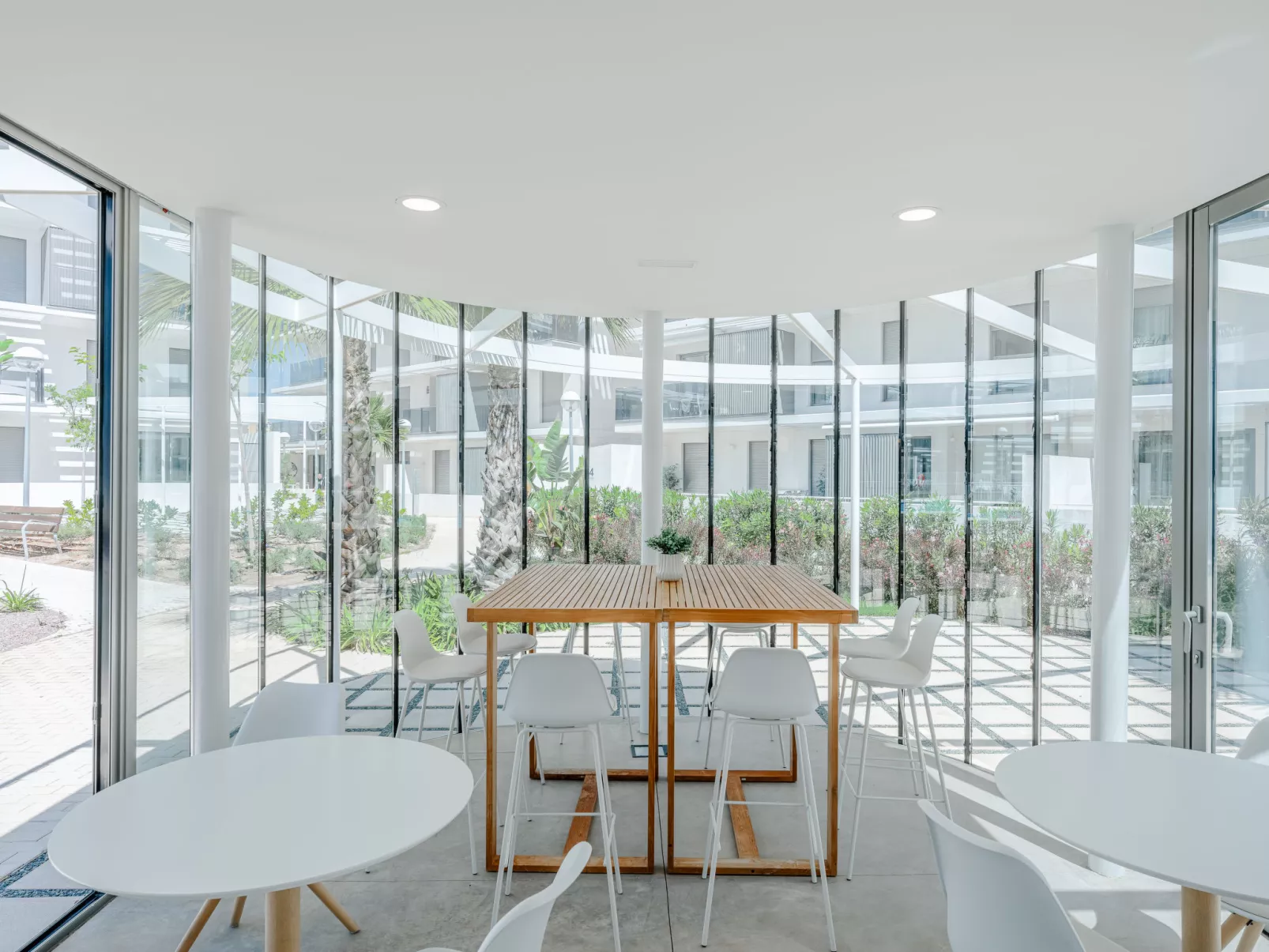 Marina Real III - Inside