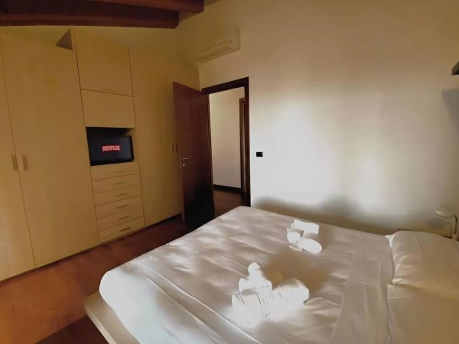 DesenzanoLoft Paradise Lake View - Image-tags.info