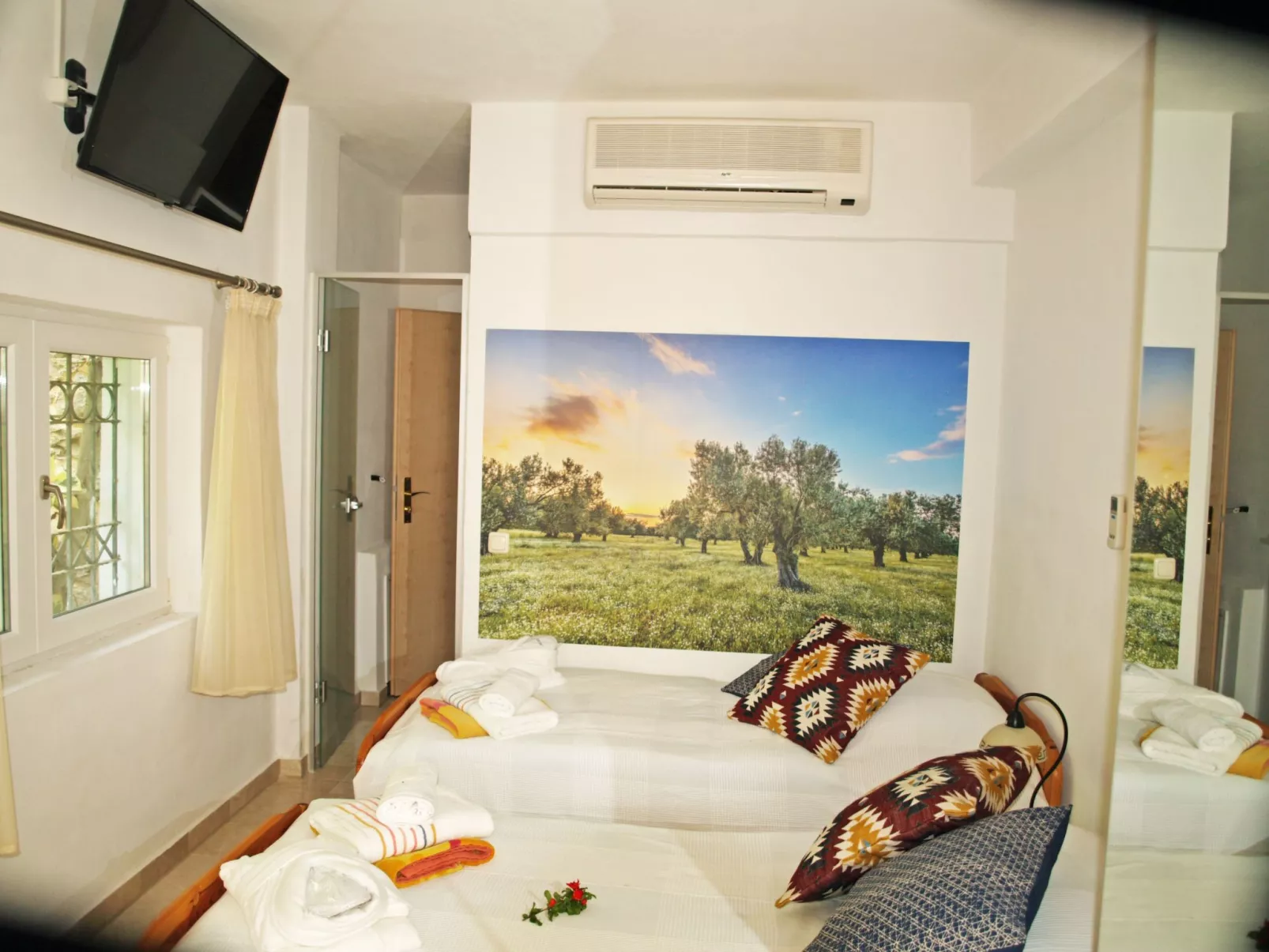 In Ermioni mit Grill, gemeinschaftlichem Pool und Terrasse - Drinnen