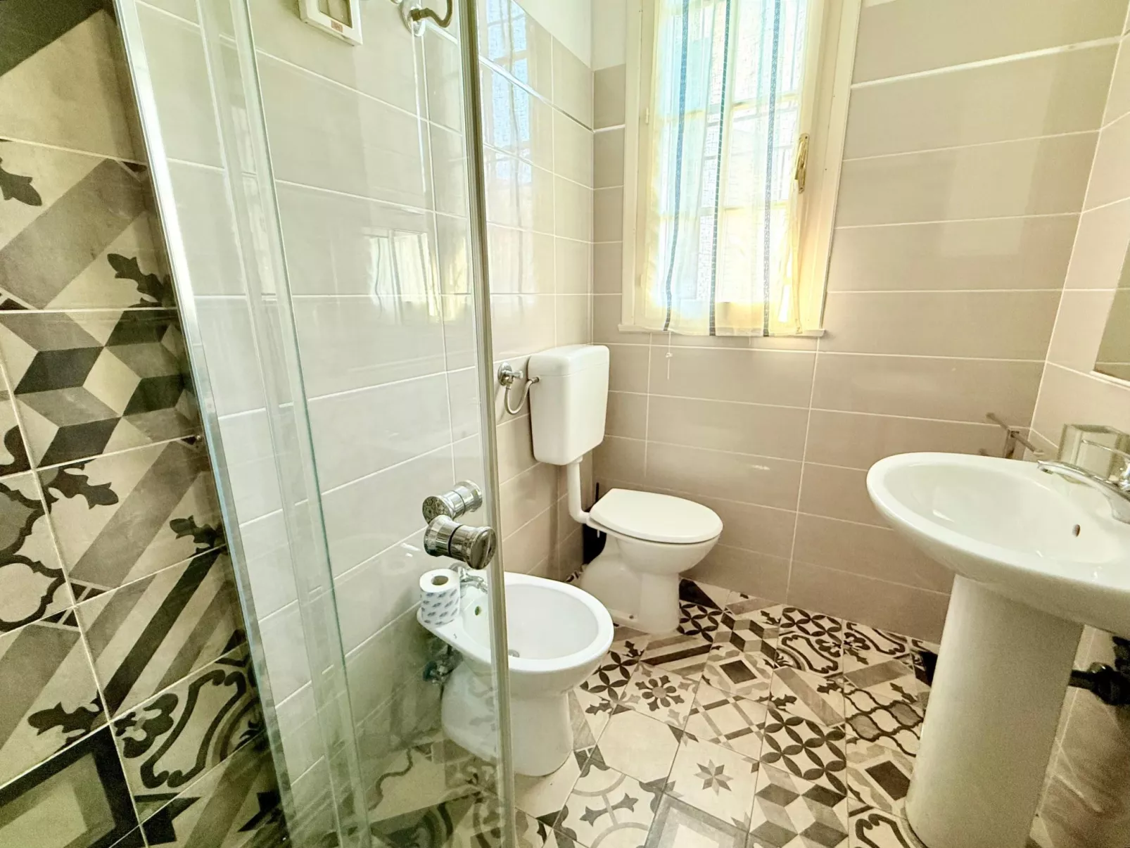 Gewächshaus im Erdgeschoss, 2 Gärten - Drinnen