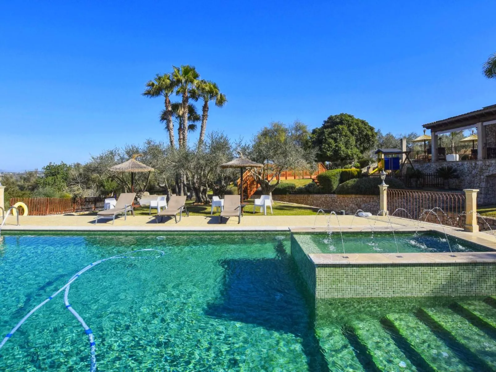 Wunderschönes Ferienhaus in Ariany mit Privatem Pool - Outside