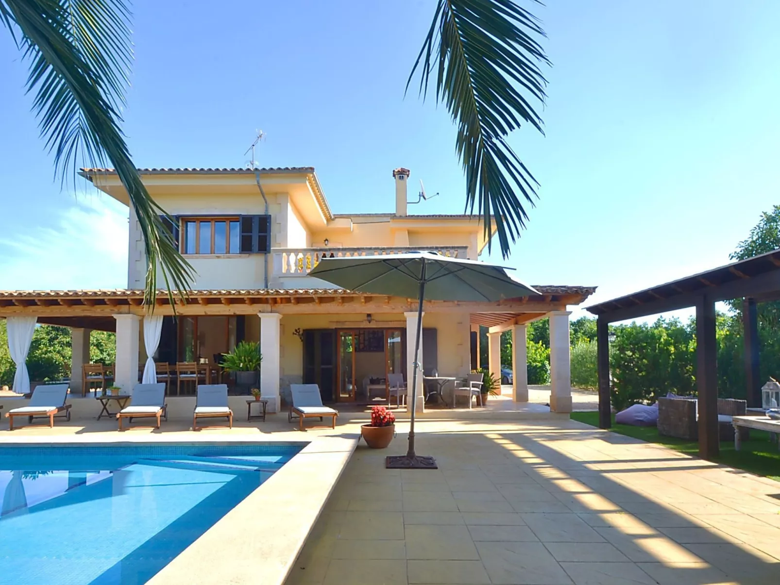 Wunderschön restauriertes Landhaus - Outside