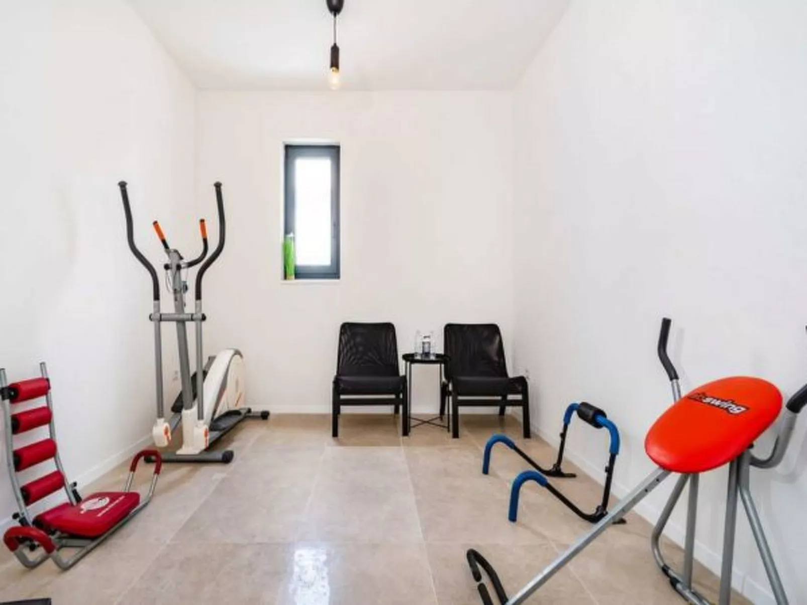 Villa Magale with a pool - Image-tags.info