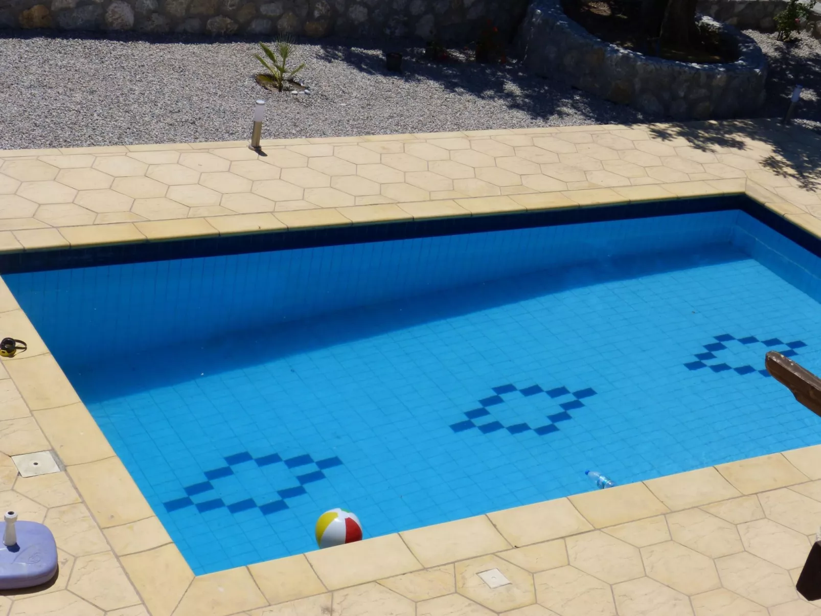 Ferienvilla mit Blick auf das Wasser - Draußen