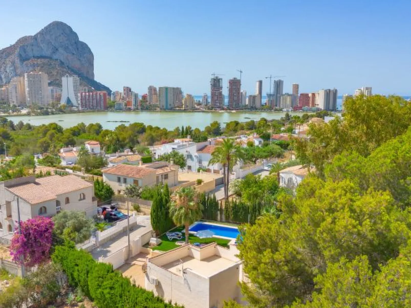 Villa Inia - PlusHolidays - Image-tags.info