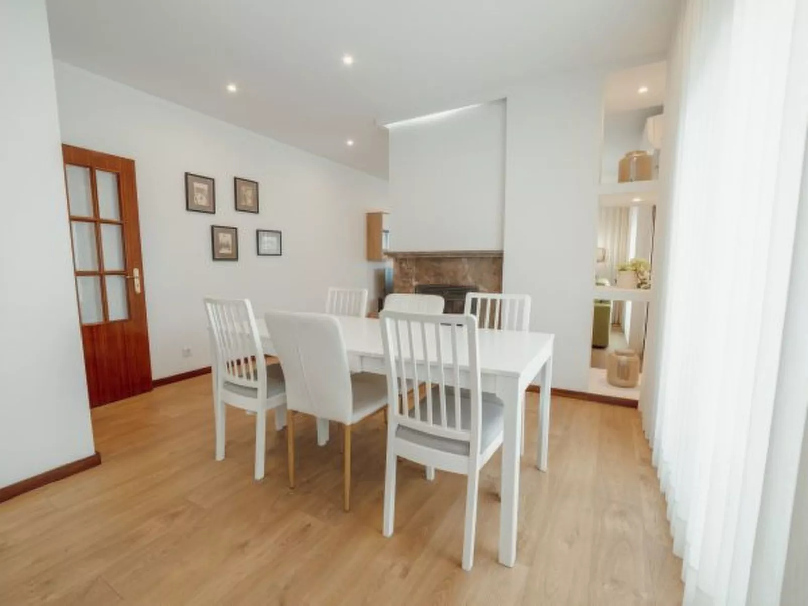 CITY CENTER GRAND SEA VIEW TERRACE by VACATIONY - Inside