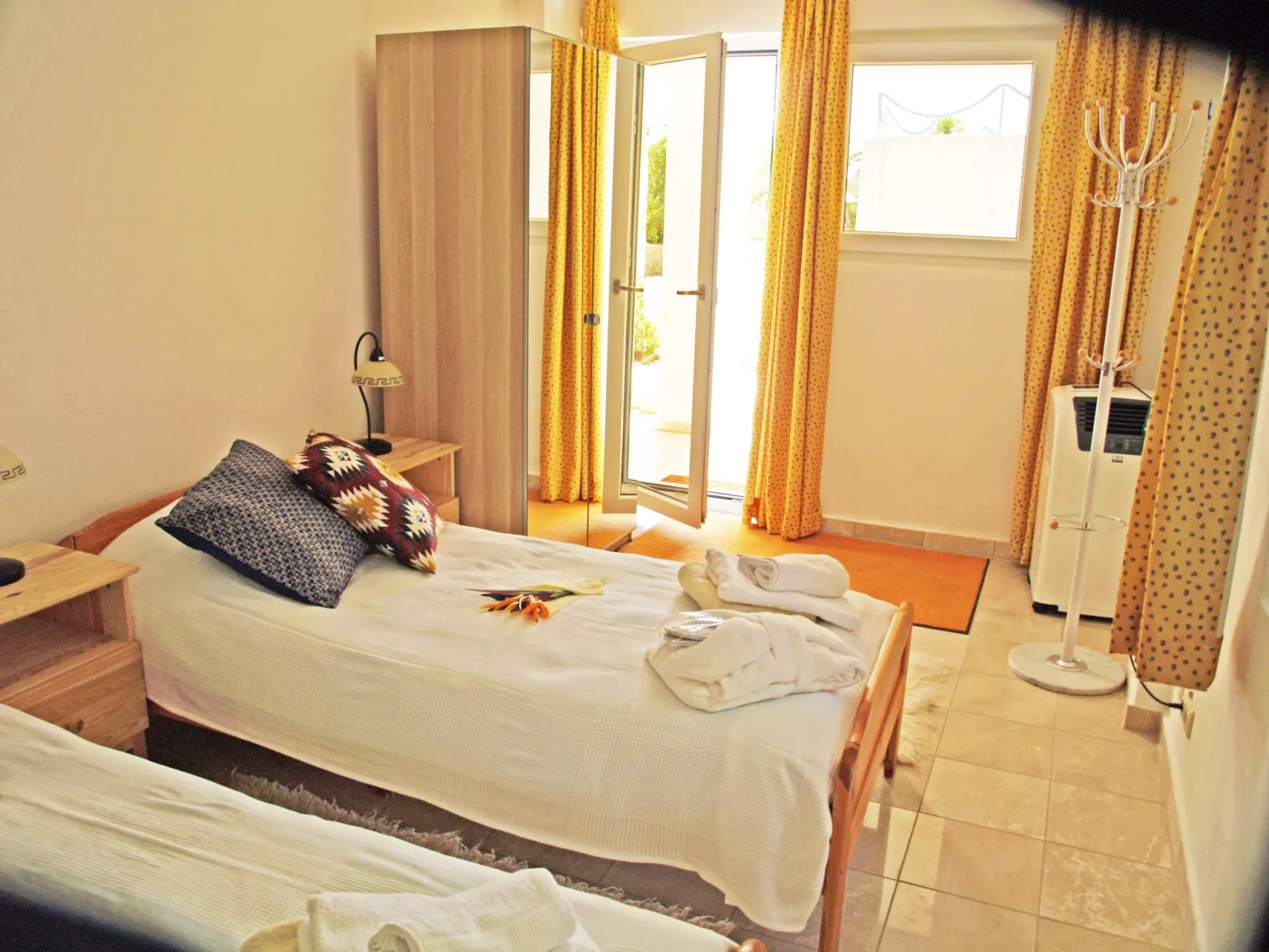 In Ermioni mit Grill, gemeinschaftlichem Pool und Terrasse - Drinnen