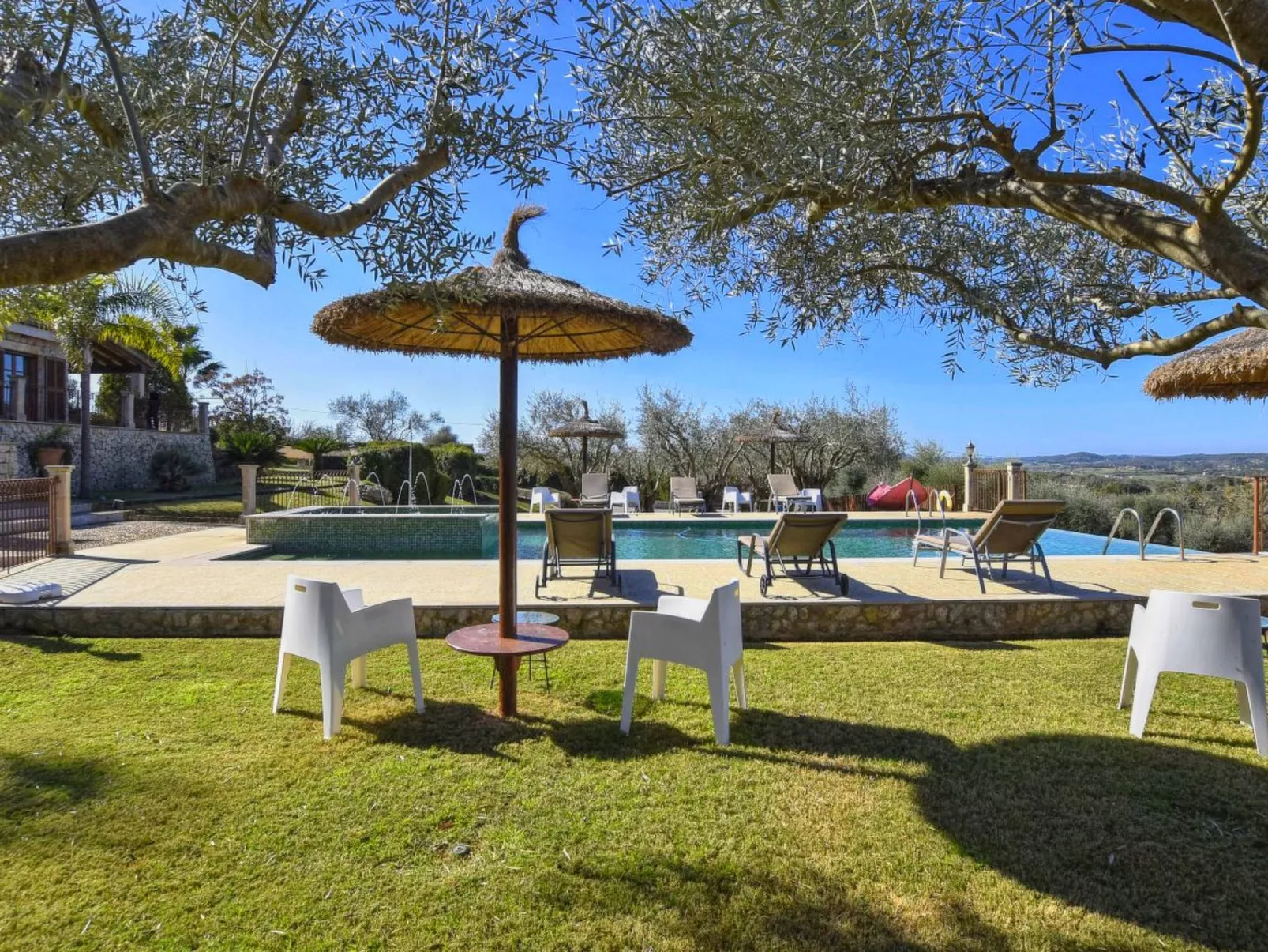 Wunderschönes Ferienhaus in Ariany mit Privatem Pool - Outside