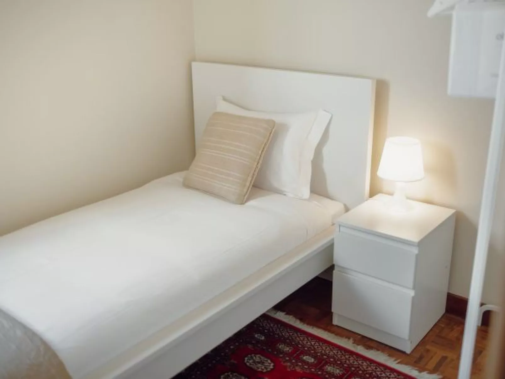 GRAND BOTANIC GARDEN APARTMENT by VACATIONY - Inside