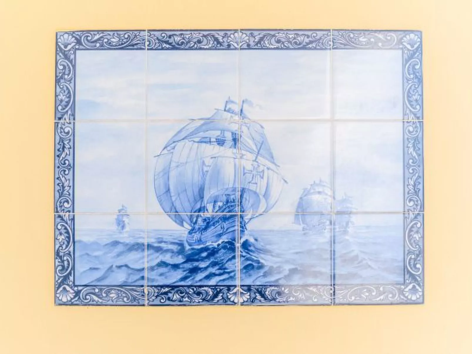 Amazing Apartment in Albufeira - Inside