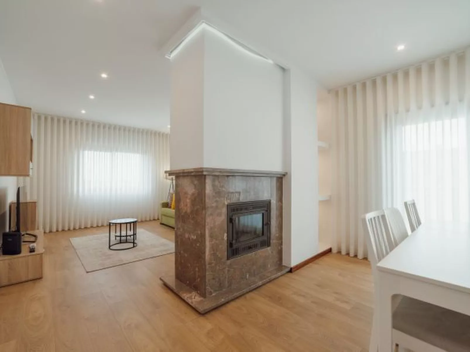 CITY CENTER GRAND SEA VIEW TERRACE by VACATIONY - Inside