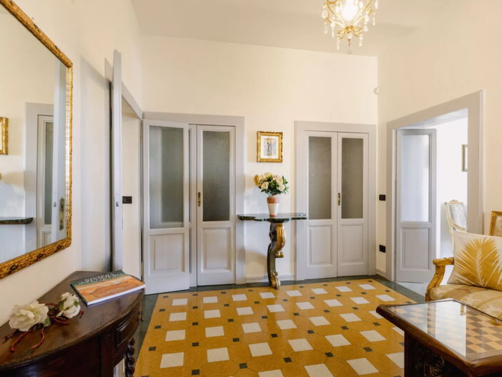 Operapartment - Dedans