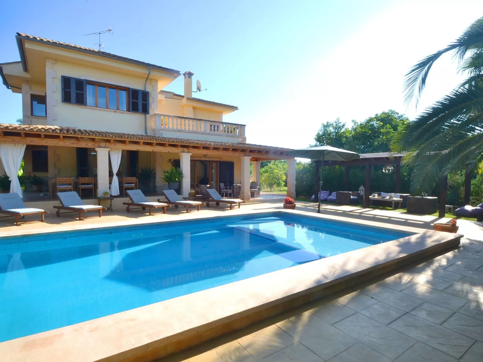 Wunderschön restauriertes Landhaus - Outside