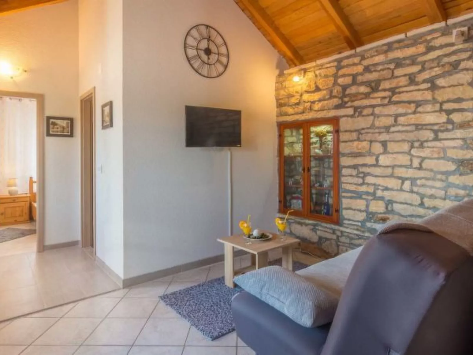 Country House Irena with pool - Image-tags.info