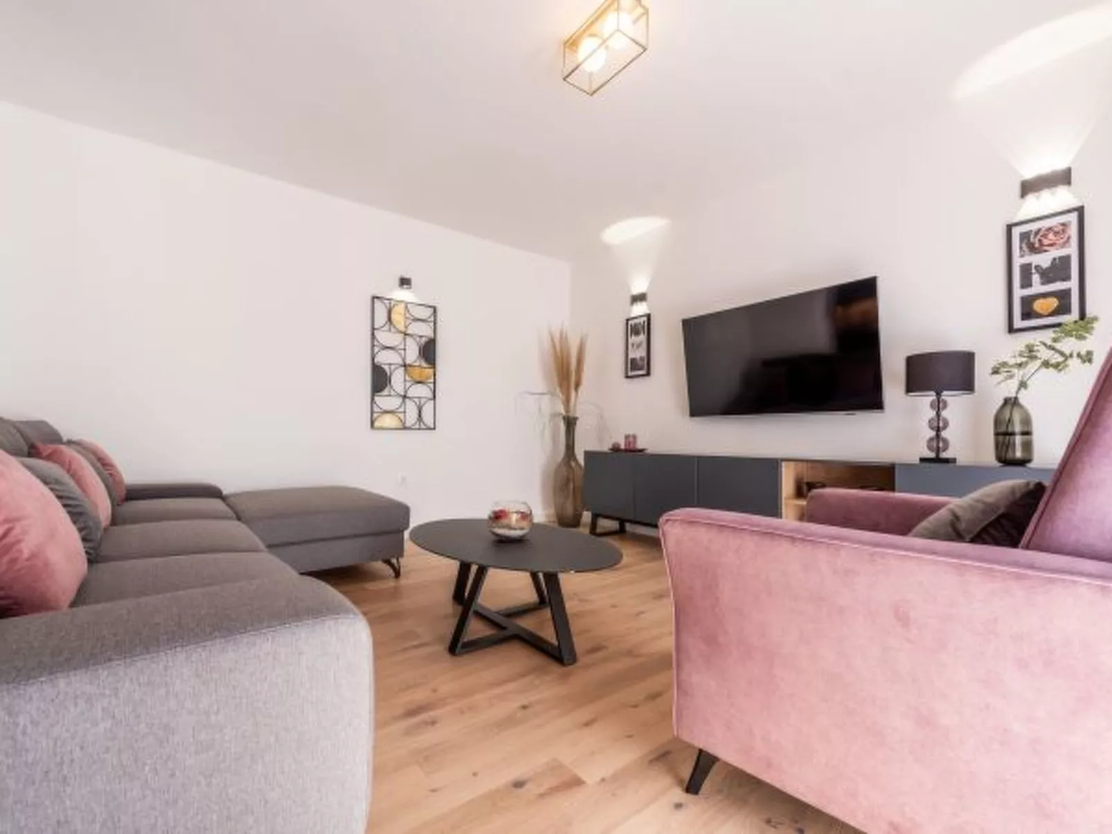 Villa Niko with heated pool - Image-tags.info