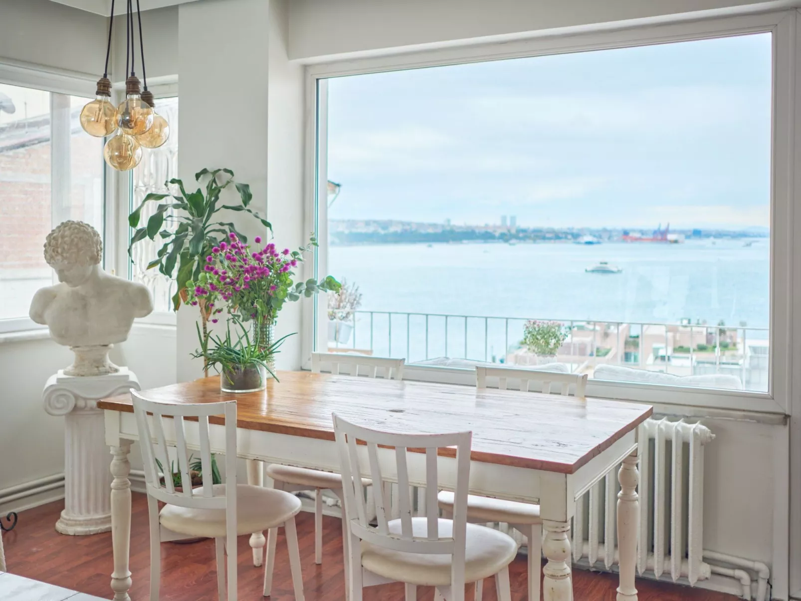 Wohnung mit Blick auf die Halbinsel von Istanbul - Drinnen