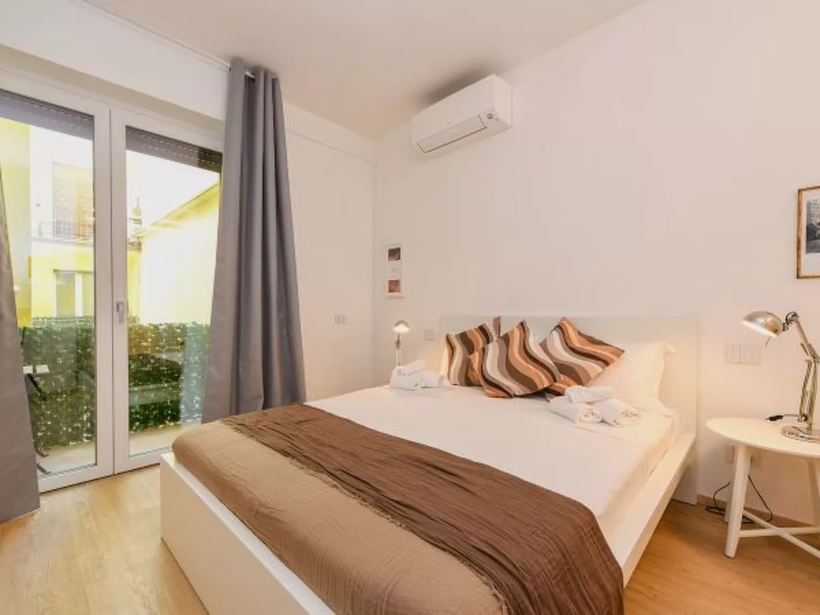 DesenzanoLoft - Der Riese vom See - Image-tags.info