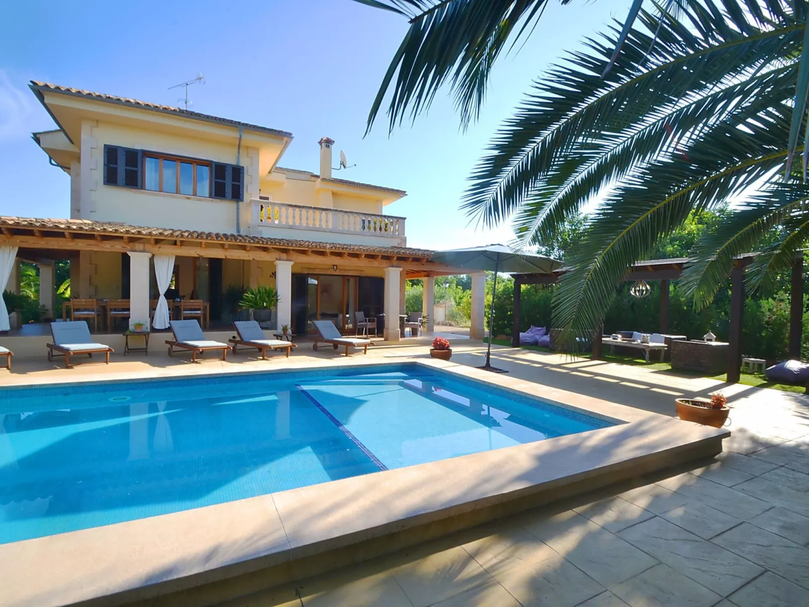 Wunderschön restauriertes Landhaus - Outside