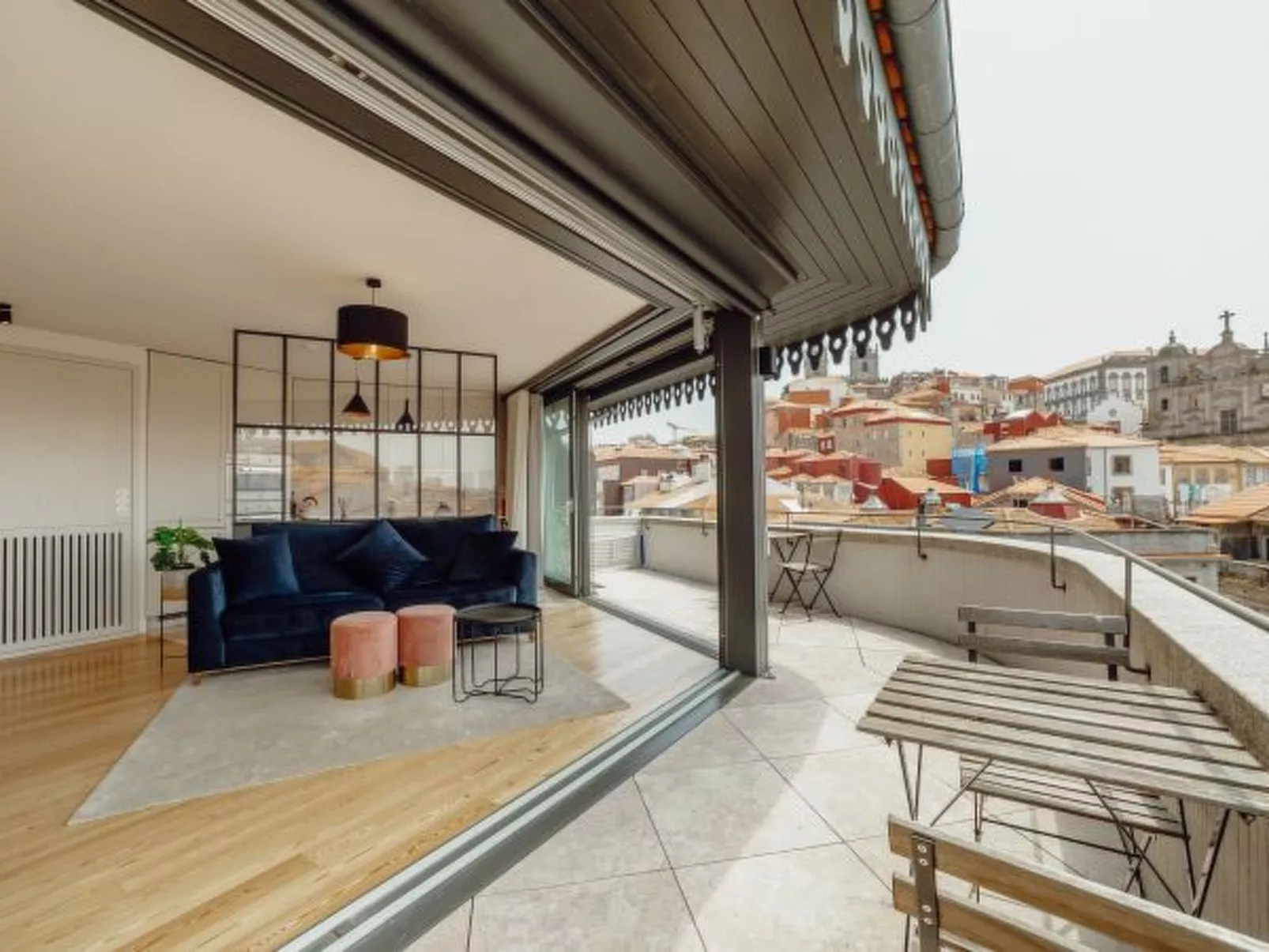 DOWNTOWN PENTHOUSE with RIVER VIEW by VACATIONY - Inside