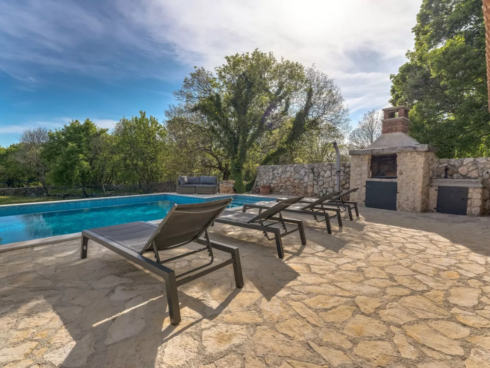 Eine luxuriöse Villa "Maslina" mit Pool und Grill - Dehors