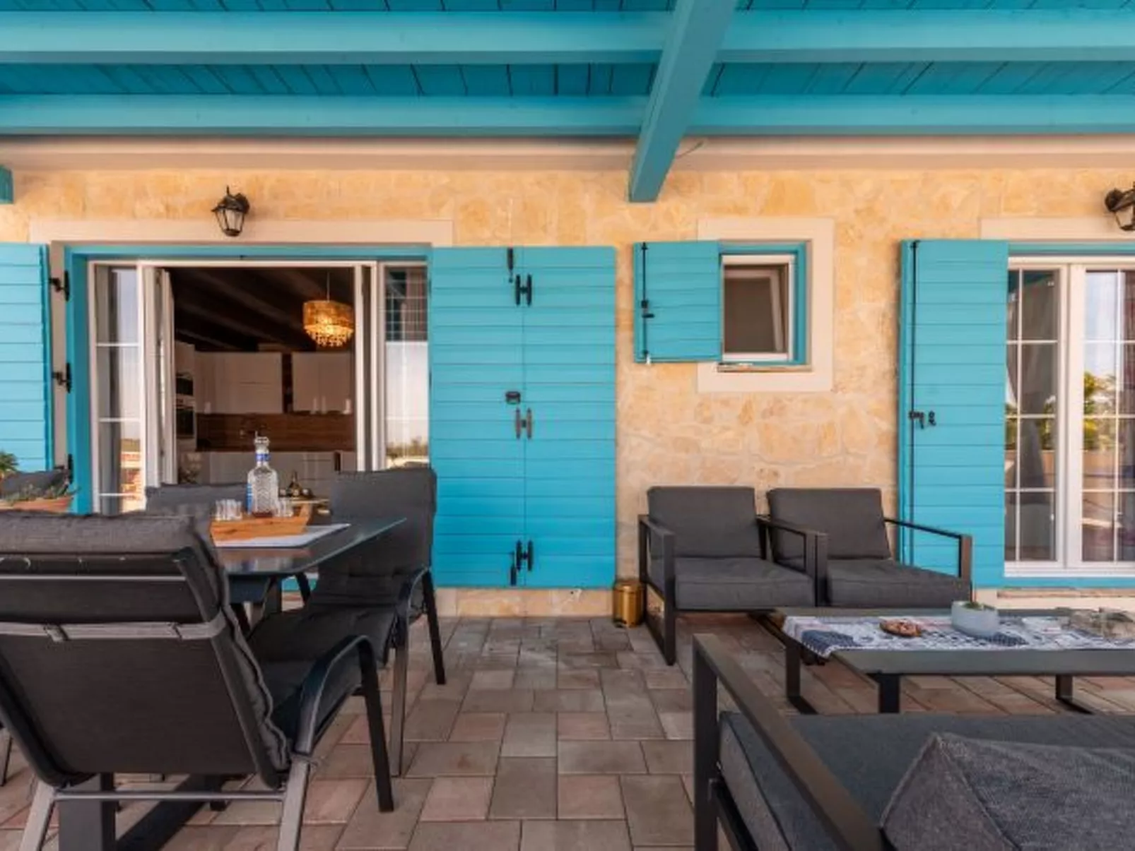 Villa Jurenda with heated pool - Image-tags.info