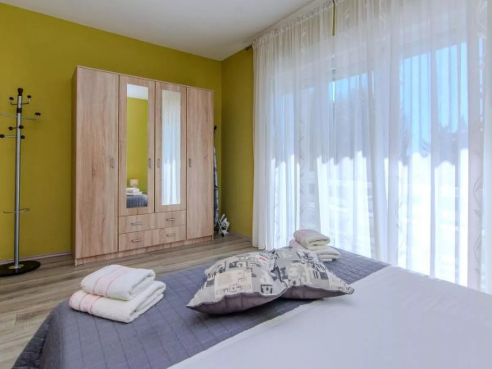 Villa Annamaria with large pool, Zadar - Image-tags.info