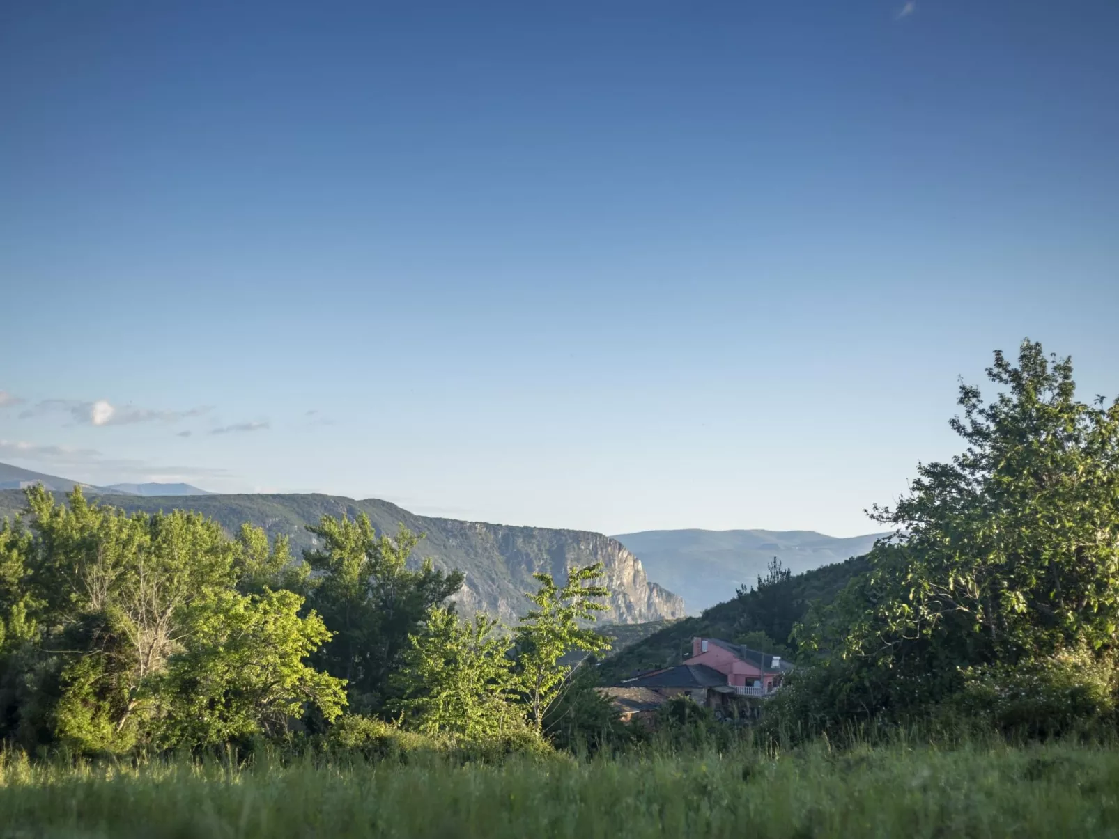 Ländliches Haus Ruralmedulas, 10 Personen - Image-tags.info