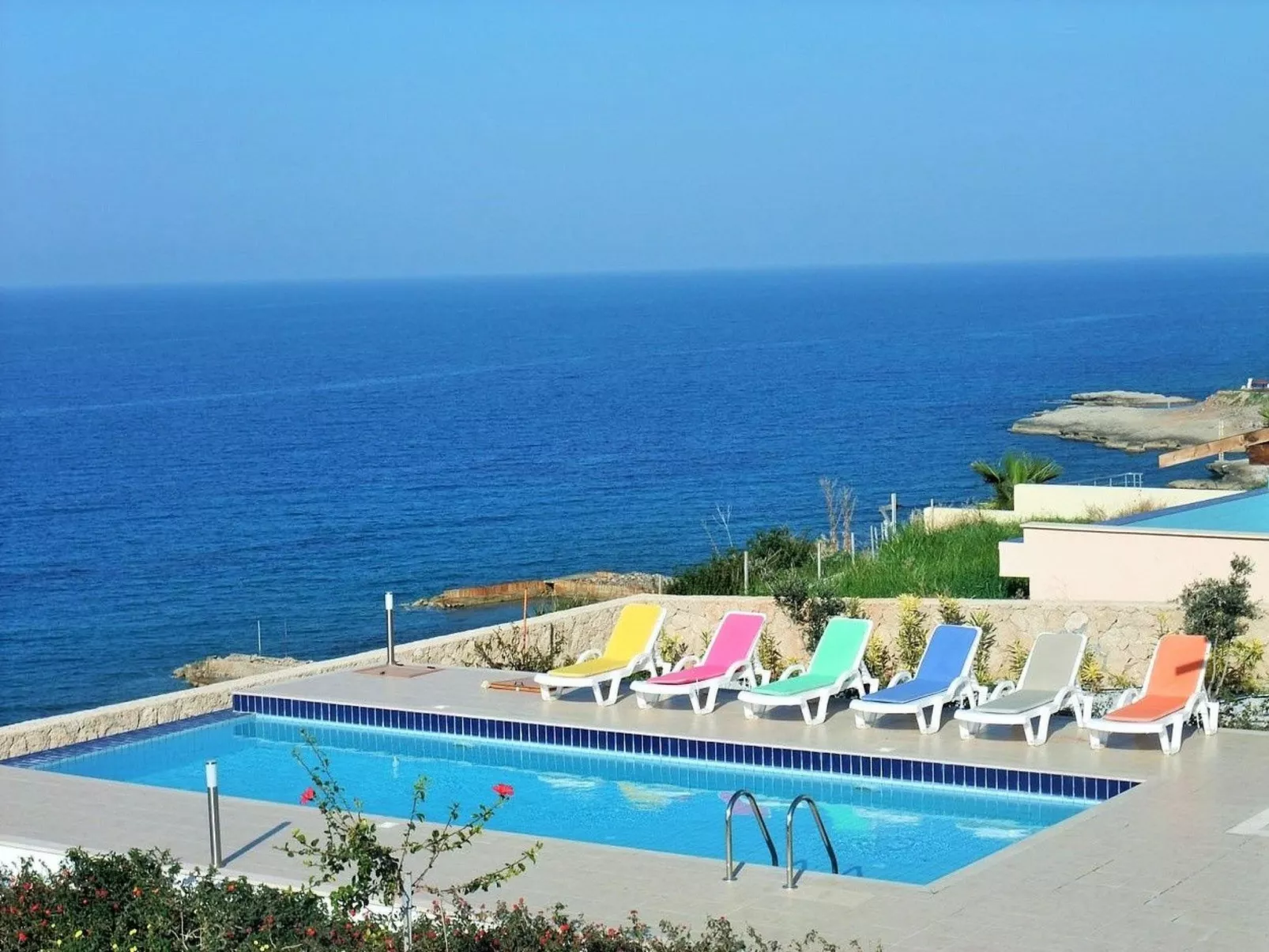 Ferienvilla mit Infinity Pool - Draußen