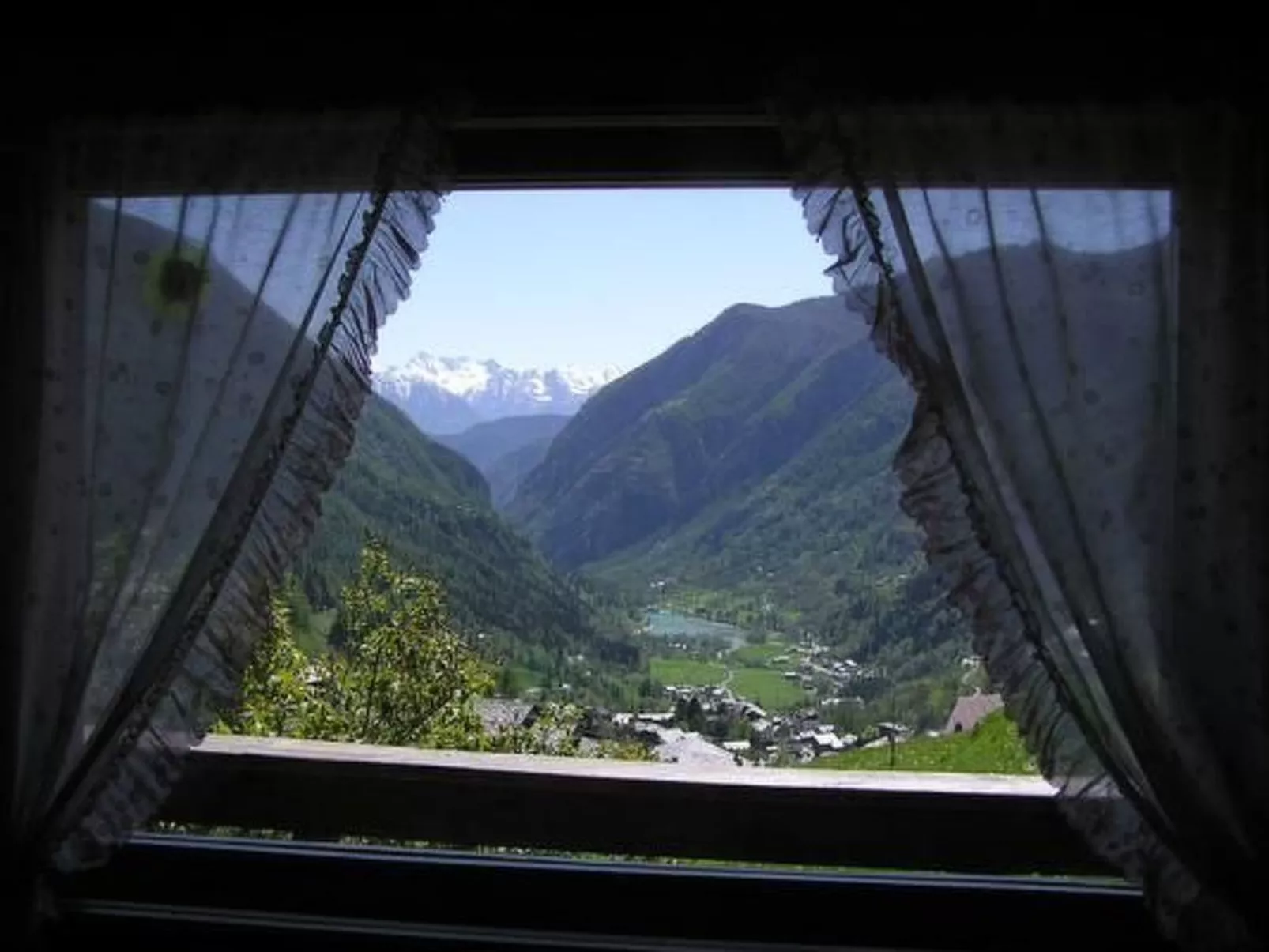 'Lo Chalet' der Balkon über dem Matterhorntal - Outside