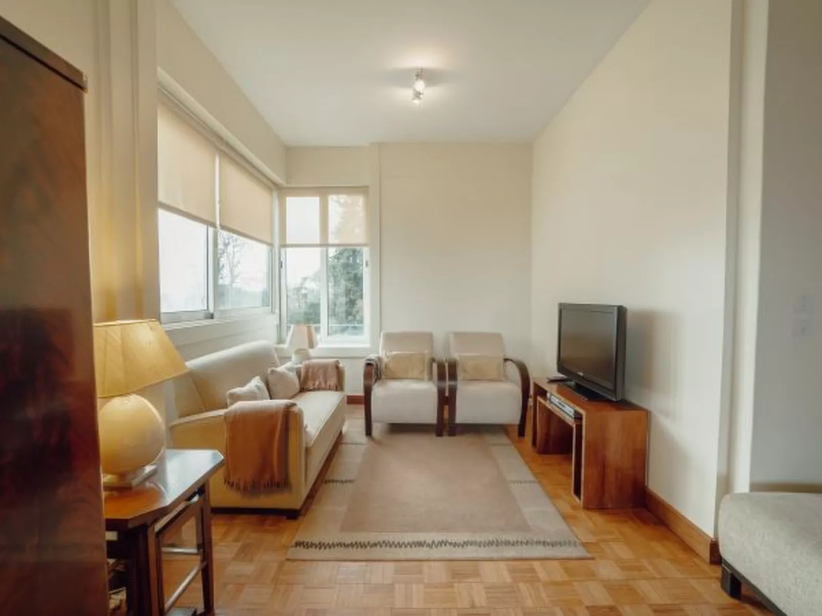 GRAND BOTANIC GARDEN APARTMENT by VACATIONY - Inside