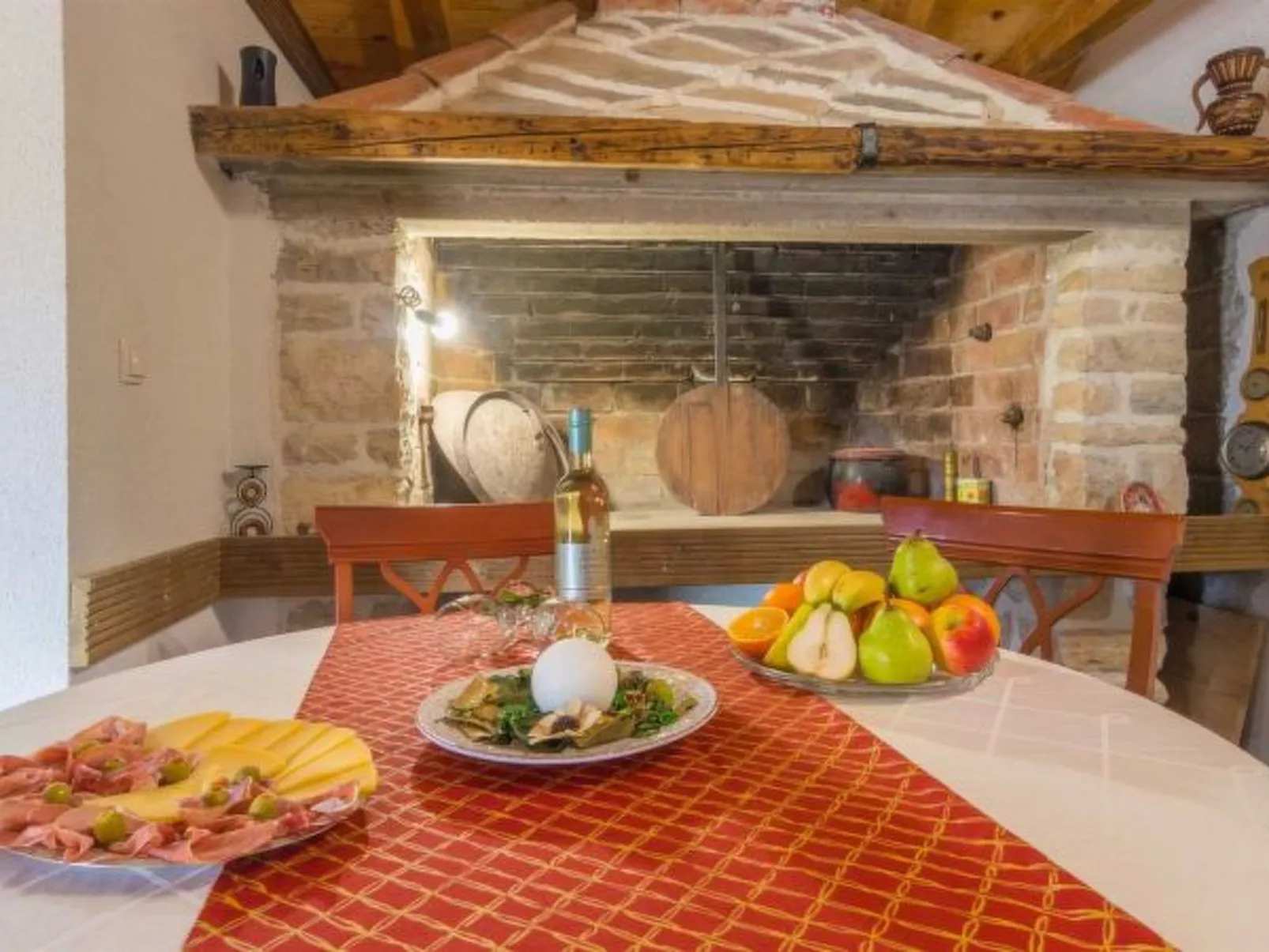 Country House Irena with pool - Image-tags.info