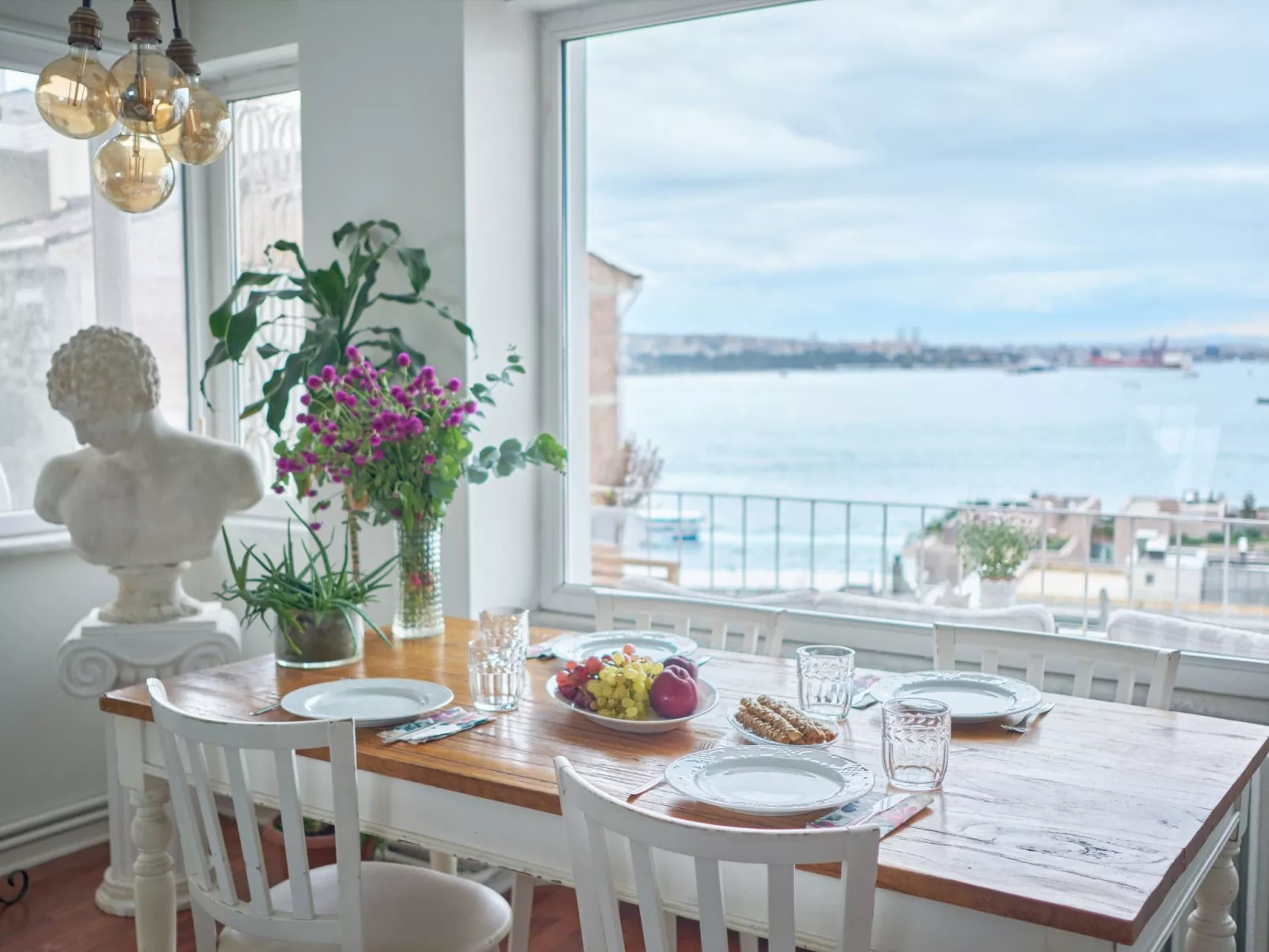 Wohnung mit Blick auf die Halbinsel von Istanbul - Drinnen