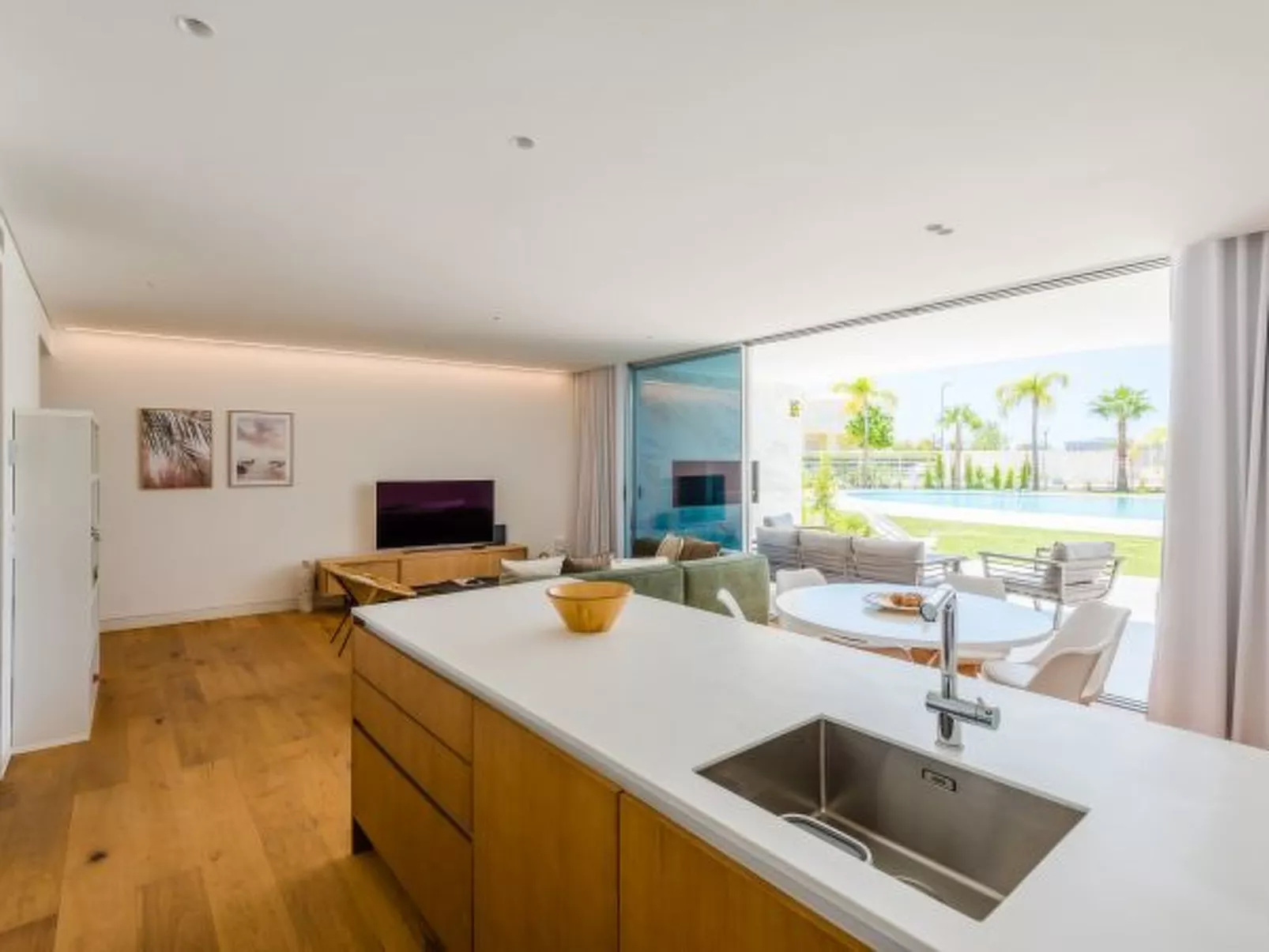 Lakes 24 at Praia da Falesia Vilamoura - Inside