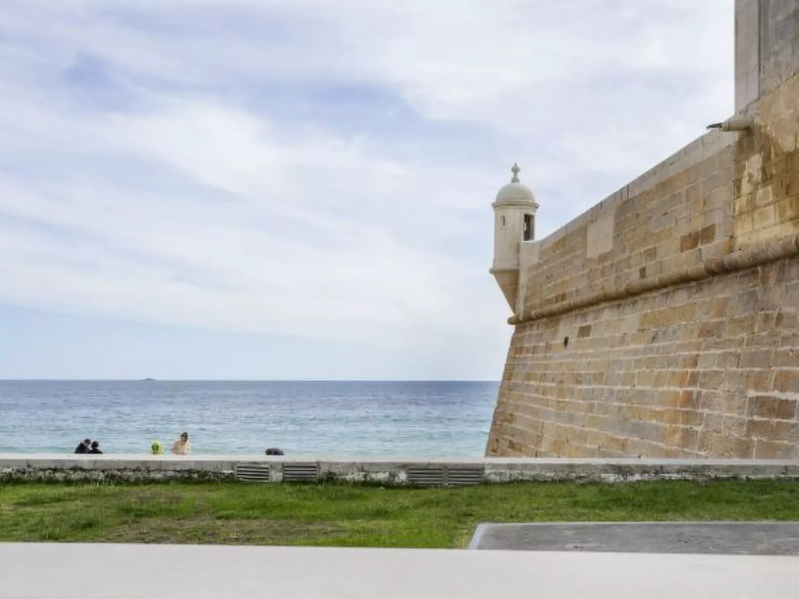 Sesimbra Prime Apartment - Outside