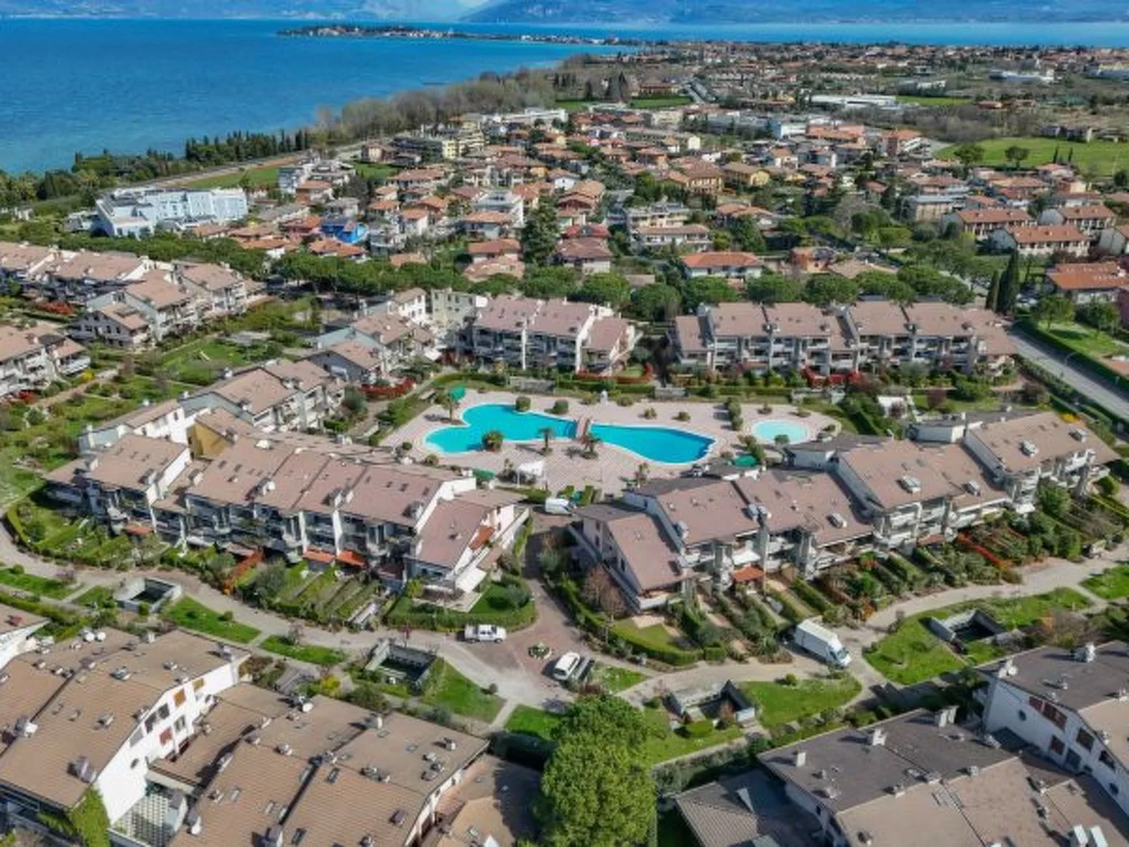 Desenzanoloft H2O Green Residence - Image-tags.info