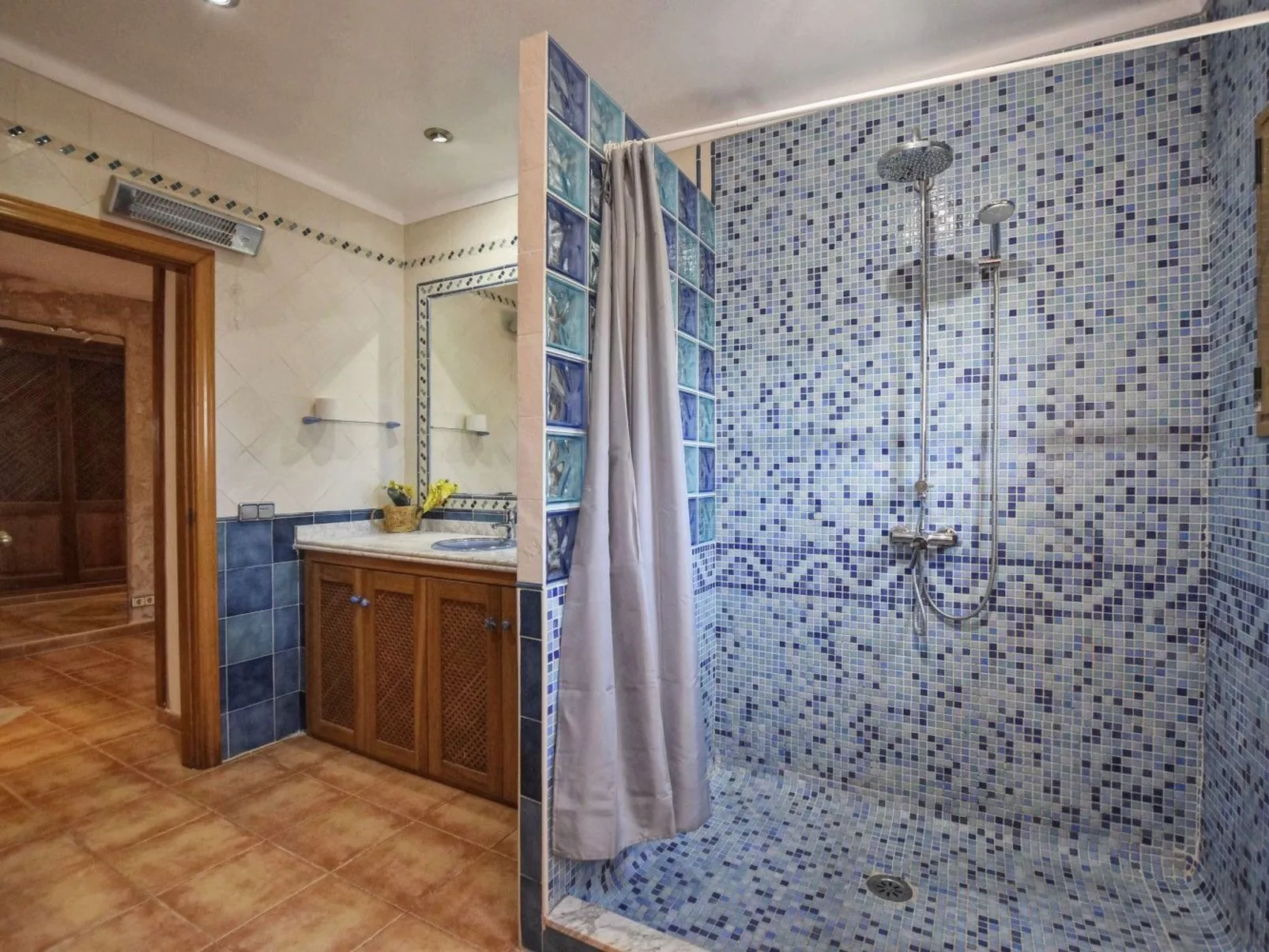 In Campos mit Privatem Pool - Drinnen