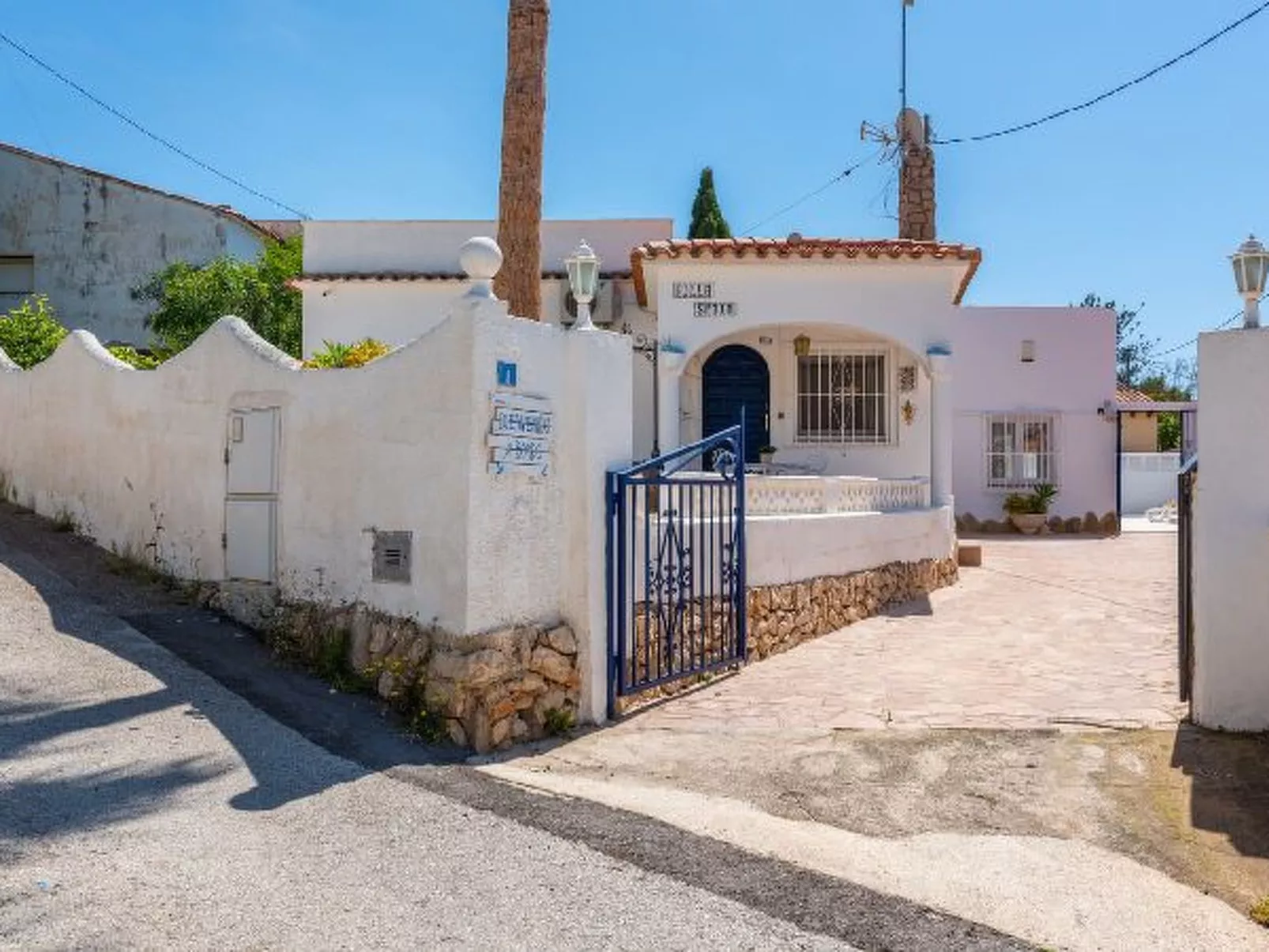 Villa Ametler - Plus - Image-tags.info