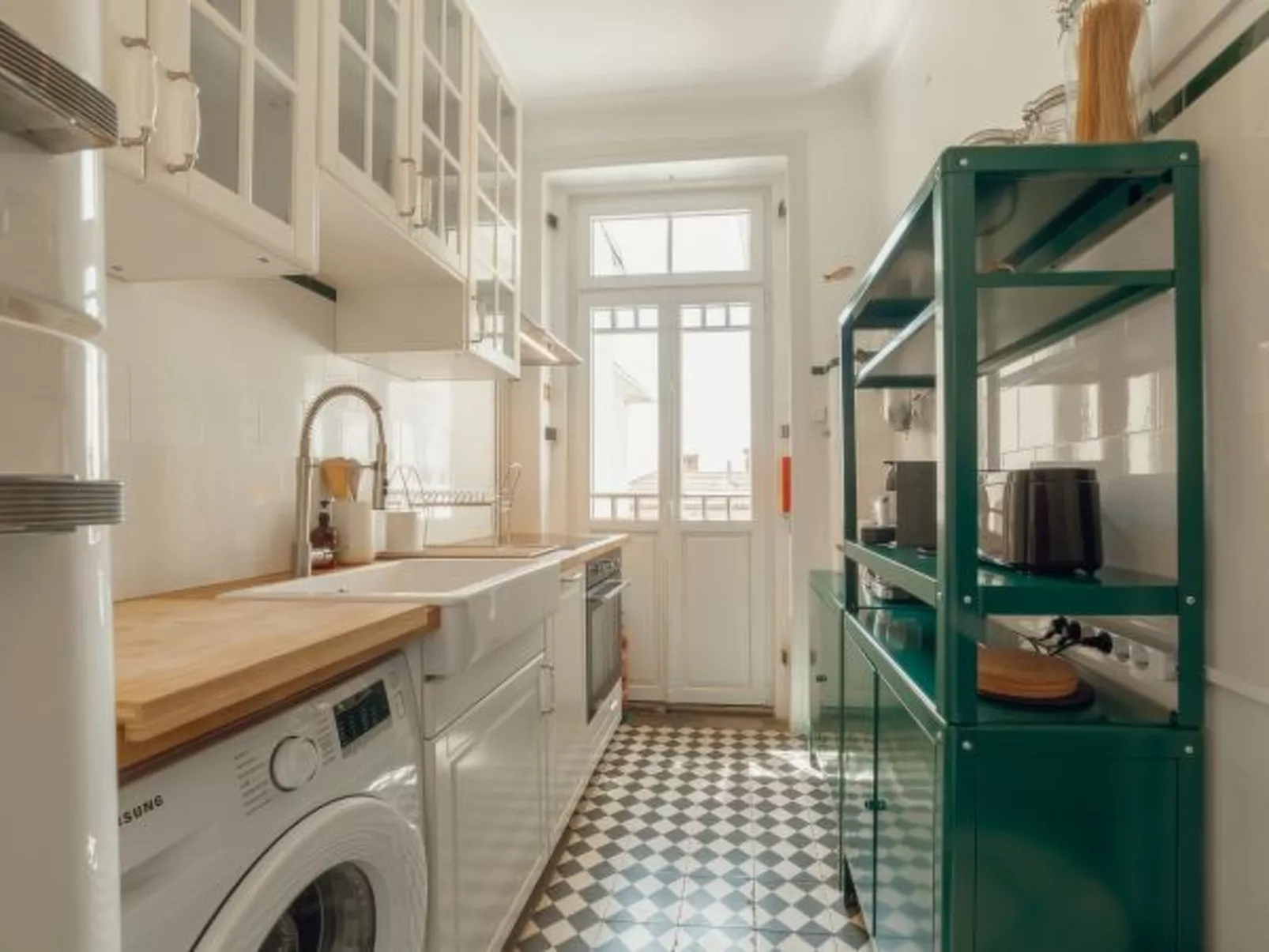 DOWNTOWN RETRO BOLHAO by VACATIONY - Inside