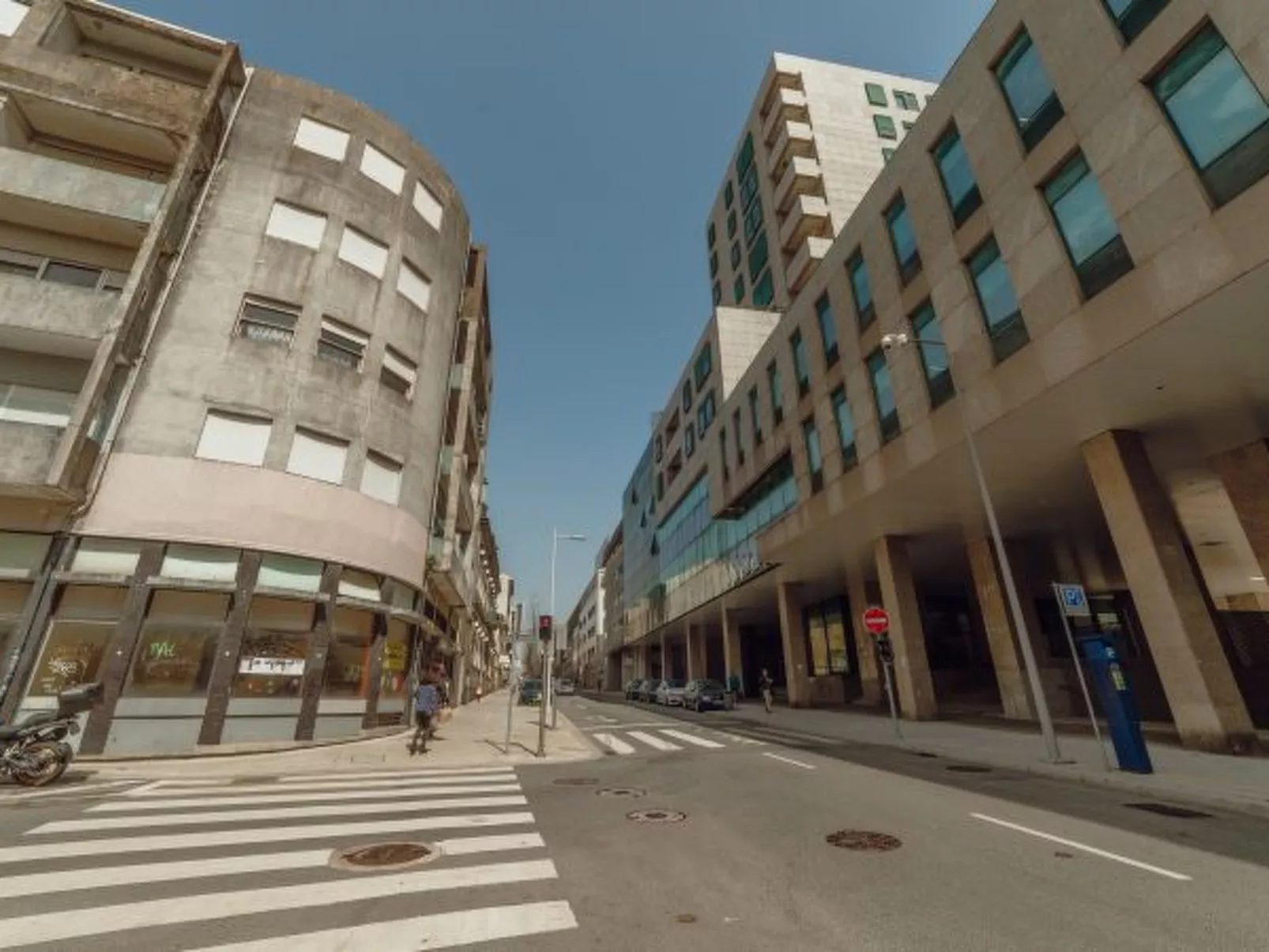 DOWNTOWN GRAND TOWER VIEW by VACATIONY - Outside